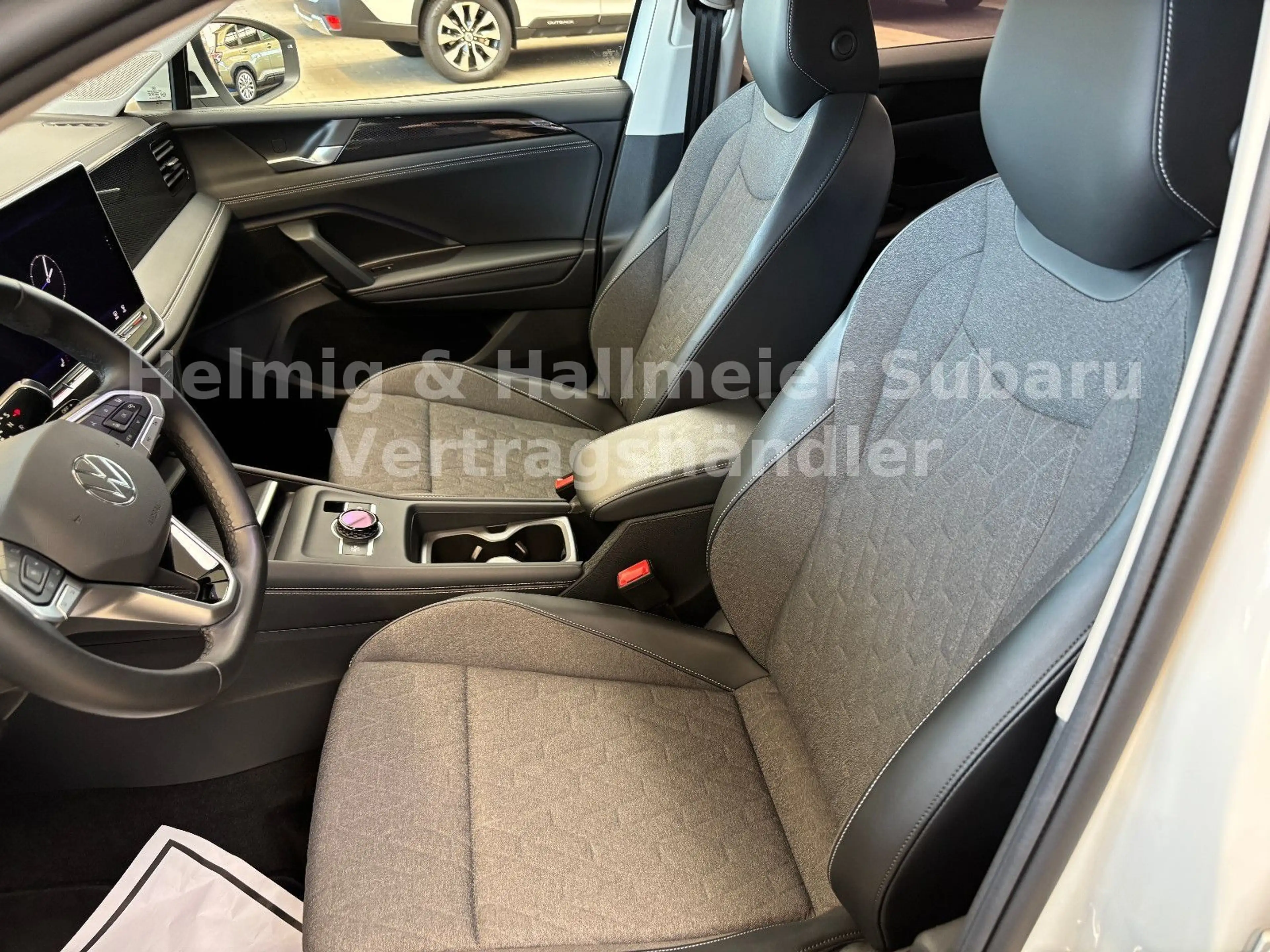 Volkswagen Tiguan 2.0 TDI 110 kW Life — photo 10