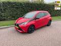 Toyota Aygo 1.0 VVT-i x Rood - thumbnail 1