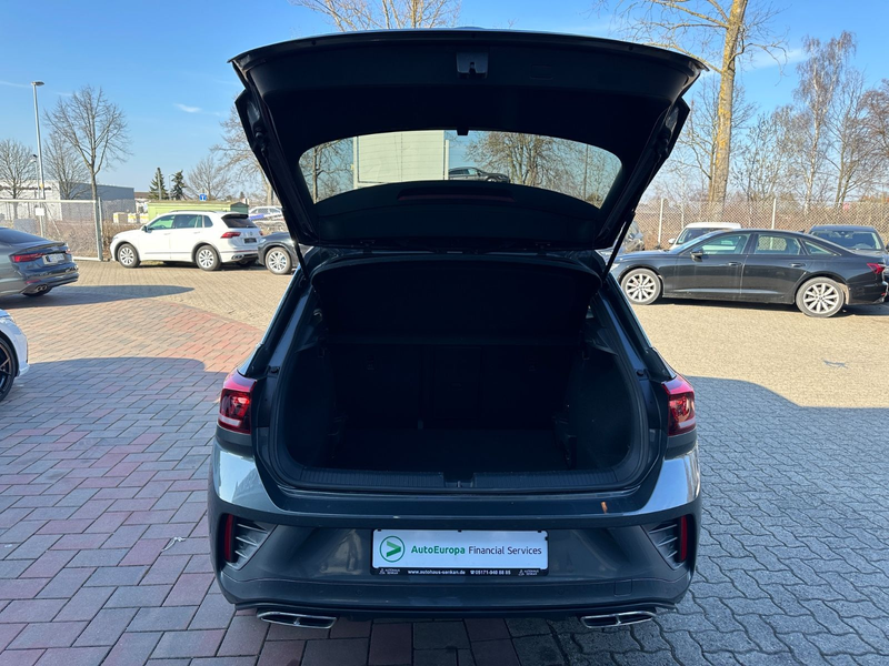 Volkswagen T-Roc 2.0 TDI R-LINE*VIRTUAL*AHK*R-CAM*ACC*LED* — photo 13