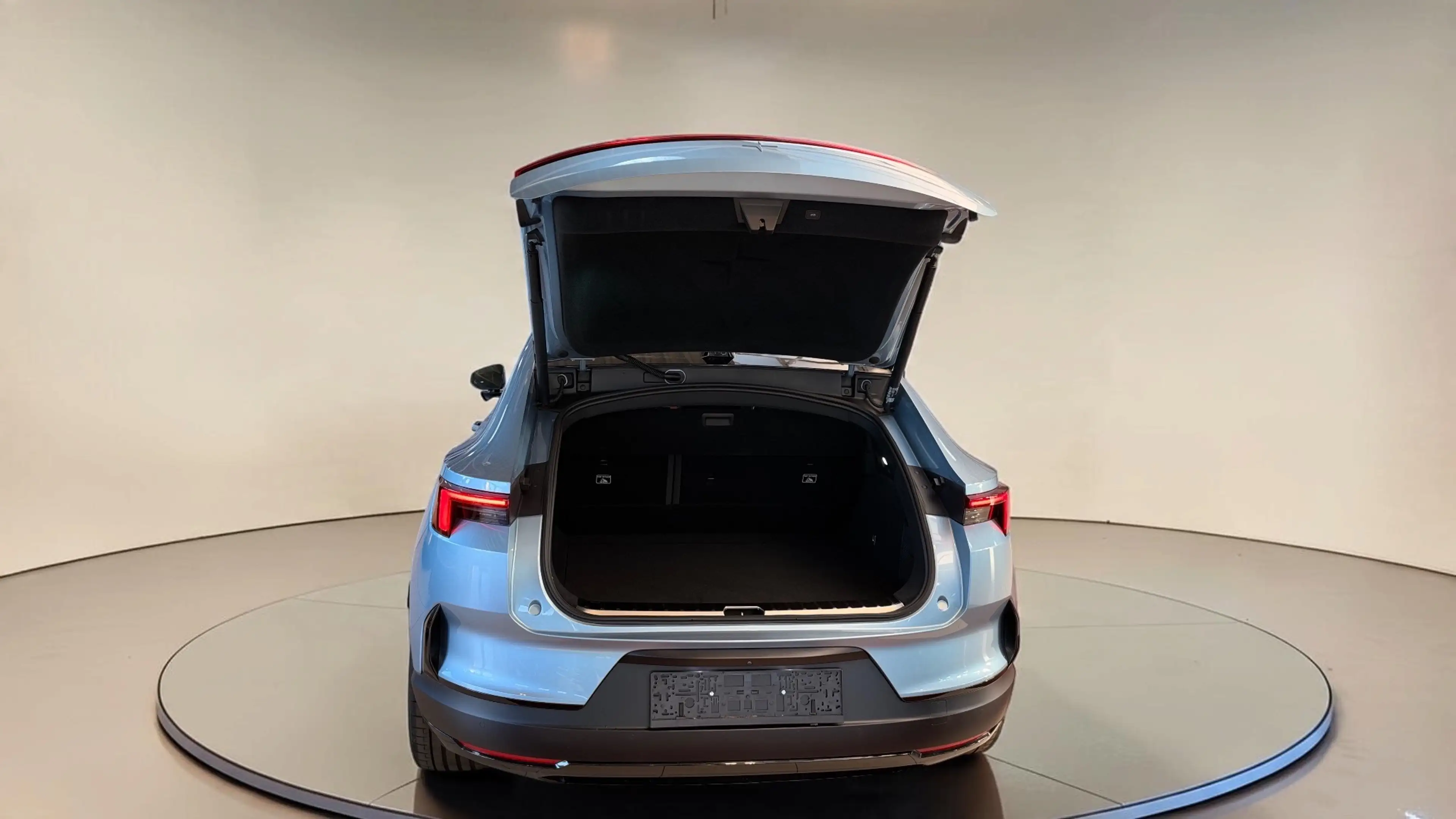 Polestar 4 POLESTAR 4 LONG RANGE SINGLE MOTOR | PRIME • PILOT • PLUS | 7.303 KM MY26 — photo 8