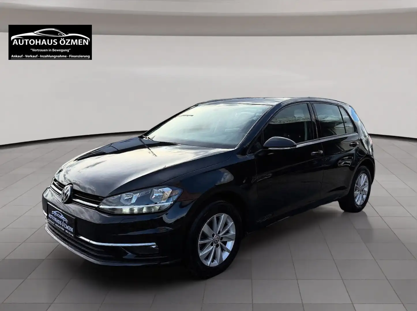 Volkswagen Golf VII 1.6 TDI Rabbit BlueMotion Tech. Noir - 1