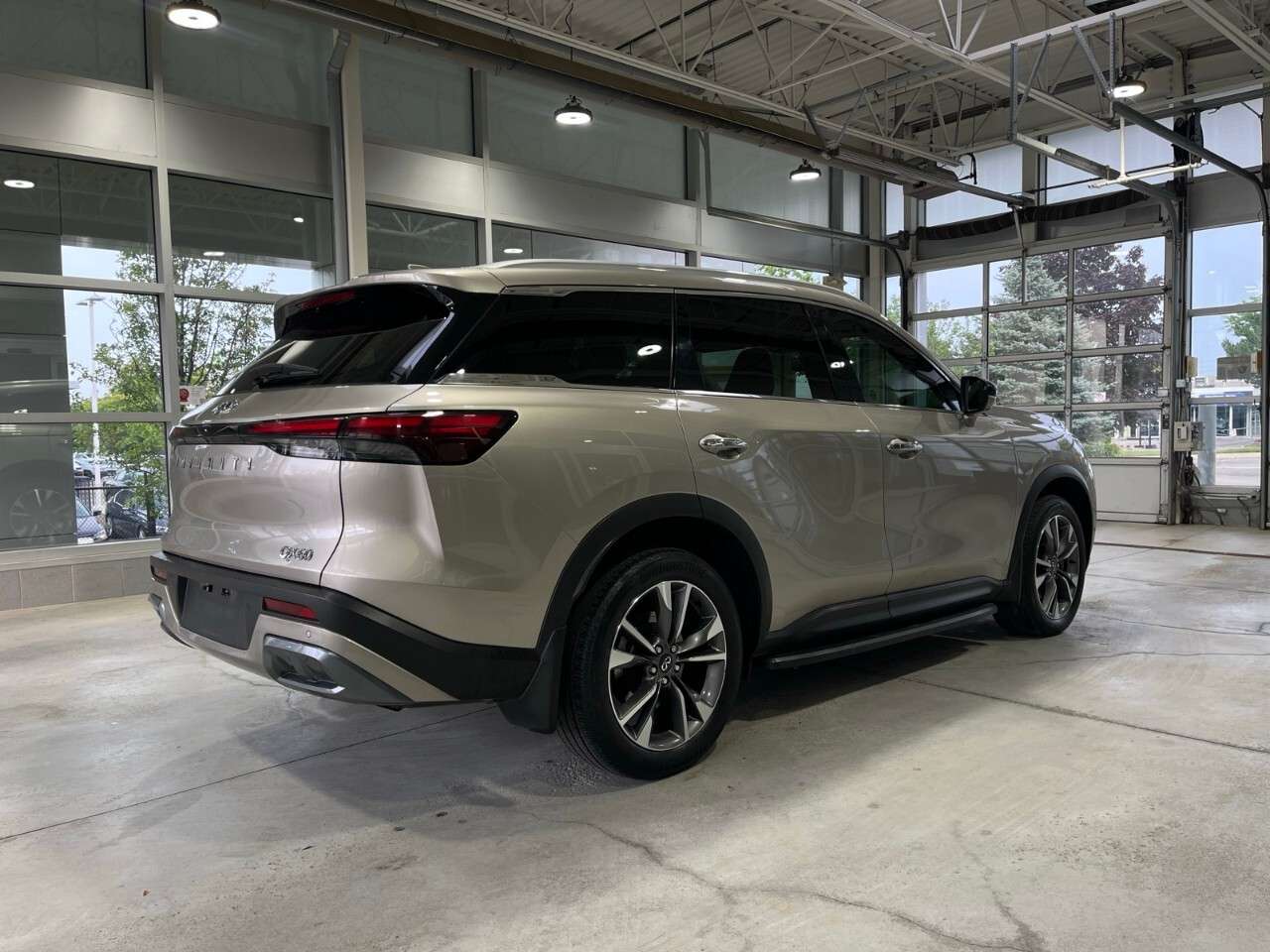 2022 Infiniti QX60 LUXE AWD — снимка 5