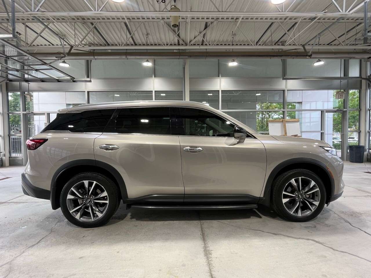 2022 Infiniti QX60 LUXE AWD — снимка 4