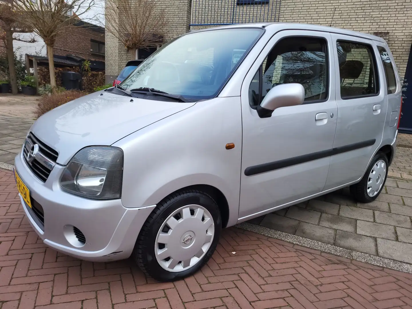 Opel Agila 1.2-16V Flexx cool Grijs - 1