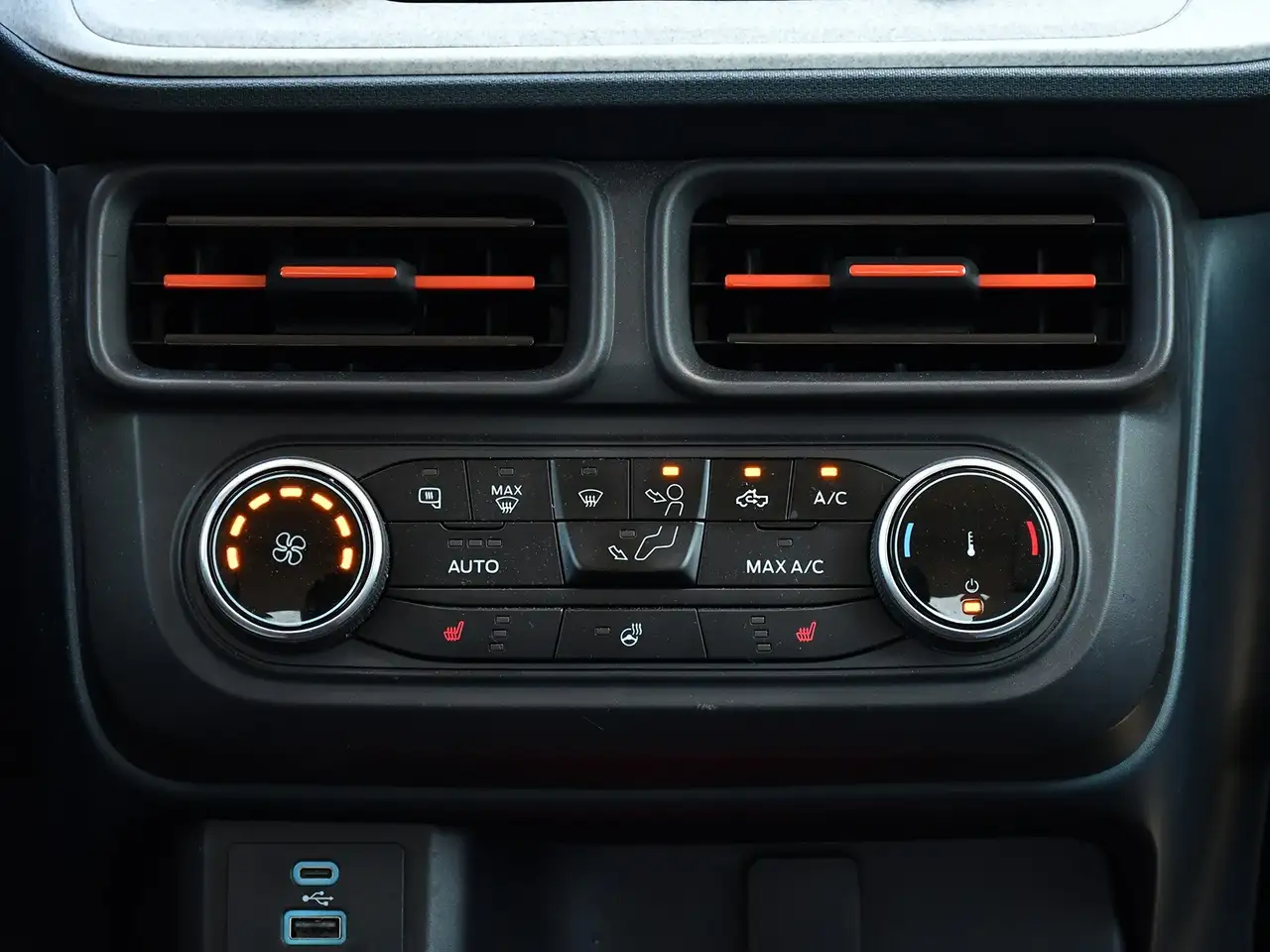 Ford Maverick снимка Ford Maverick