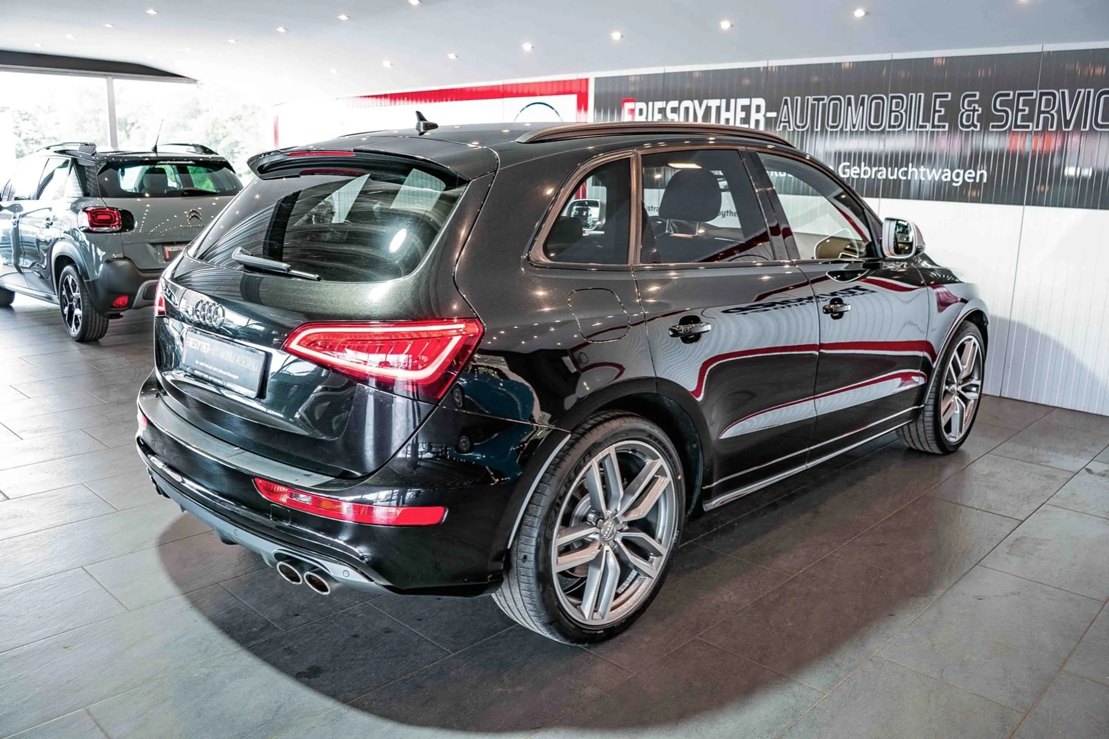 Audi SQ5 3.0 TDI quattro Xenon Standhzg. AHK Leder — photo 10
