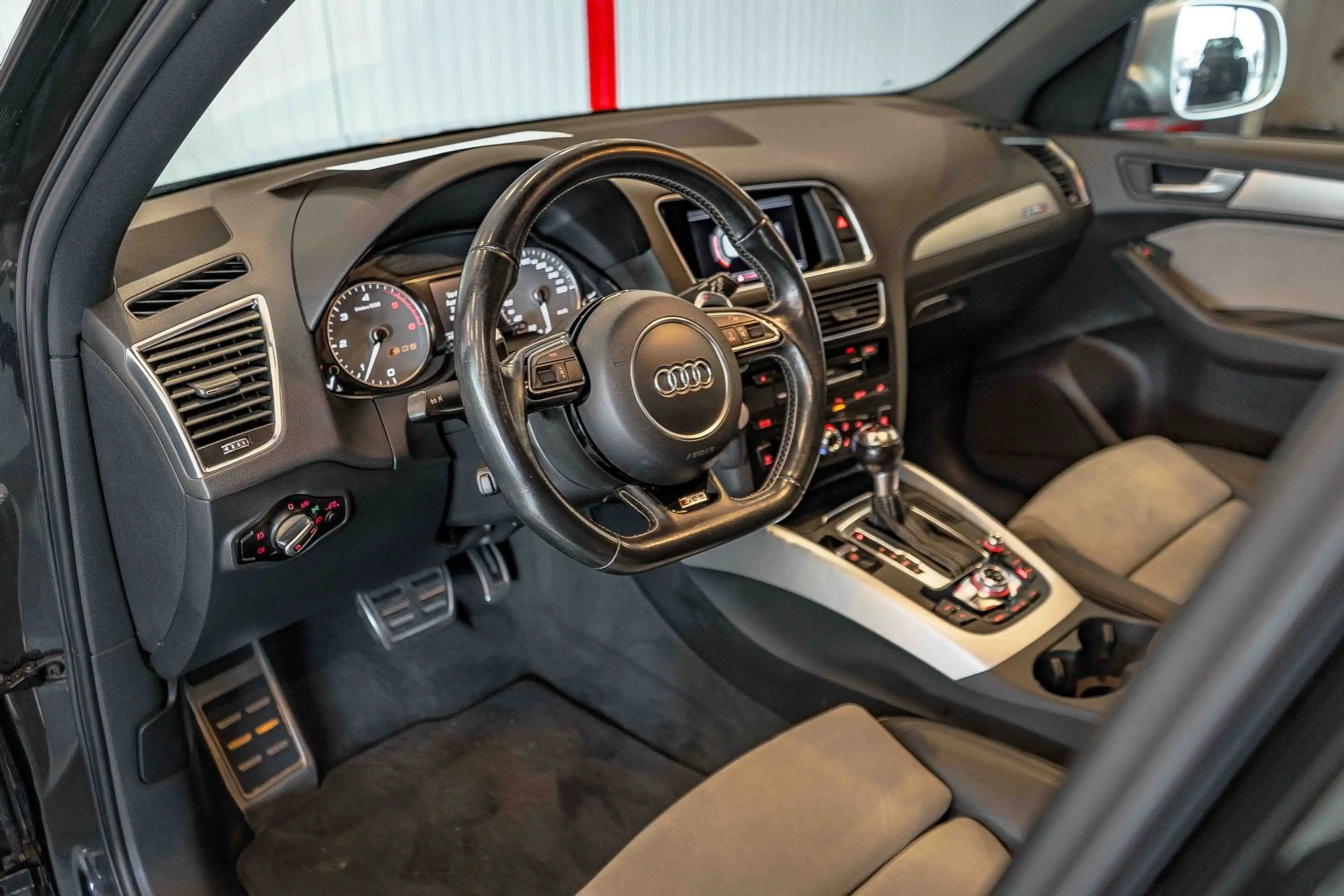 Audi SQ5 3.0 TDI quattro Xenon Standhzg. AHK Leder — photo 11