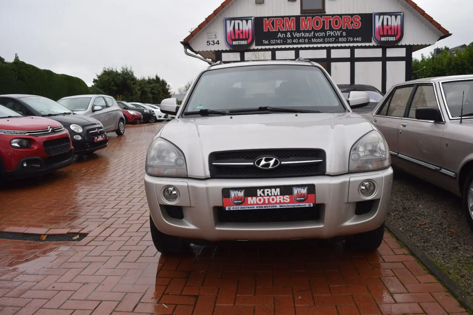 Hyundai TUCSON 2.0 CRDi  TÜV NEU  AUTOMATIKGETRIEBE,KLIM Grijs - 2