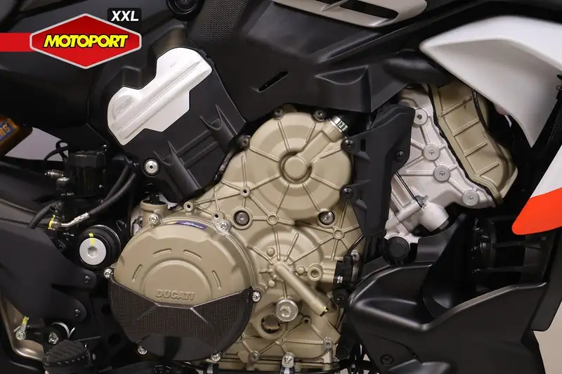 Ducati Diavel - foto 8