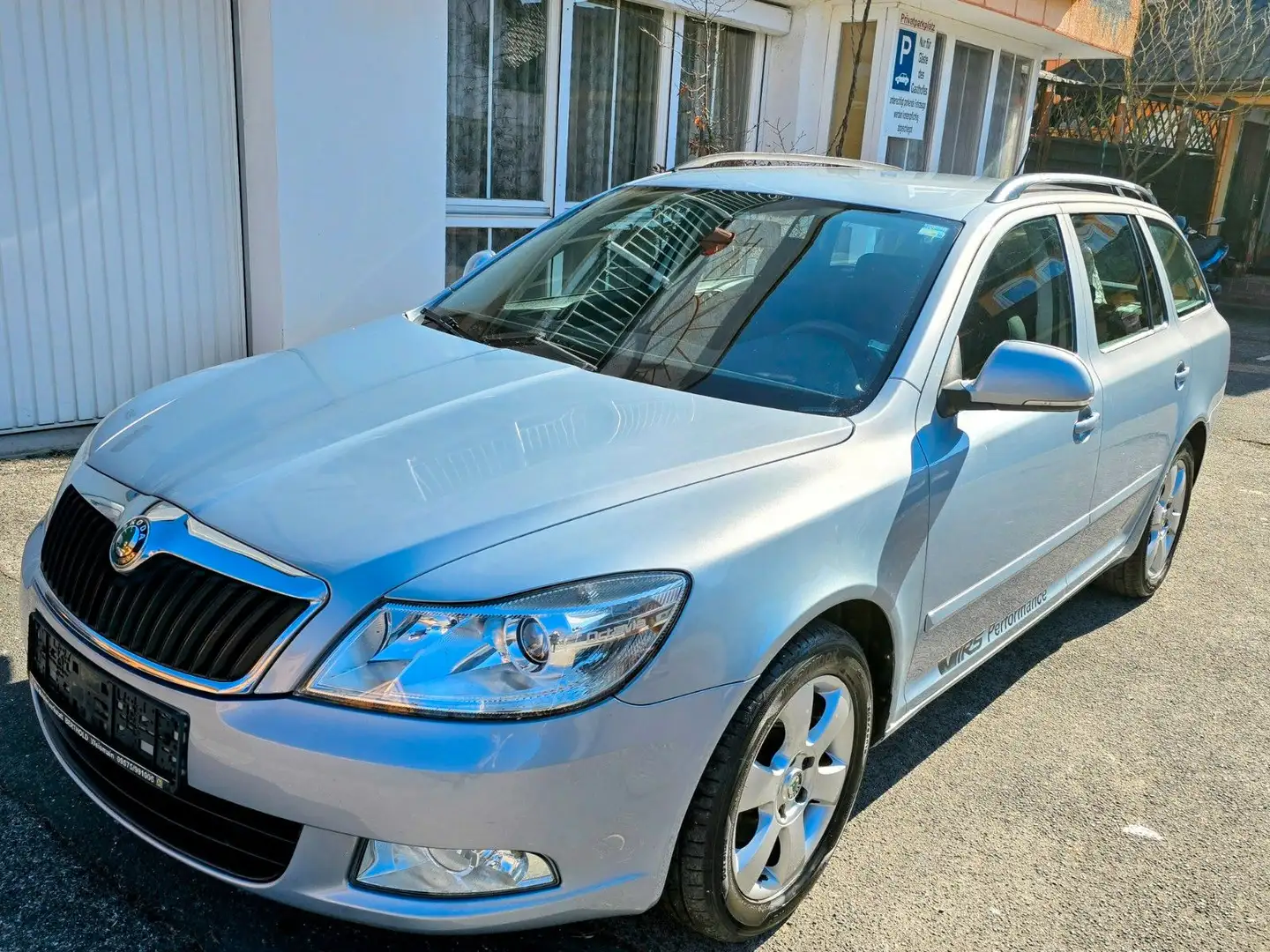 Skoda Octavia Combi Ambiente Blau - 1