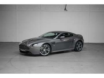 V12 Vantage *Baquets carbone / Boîte Manuelle*