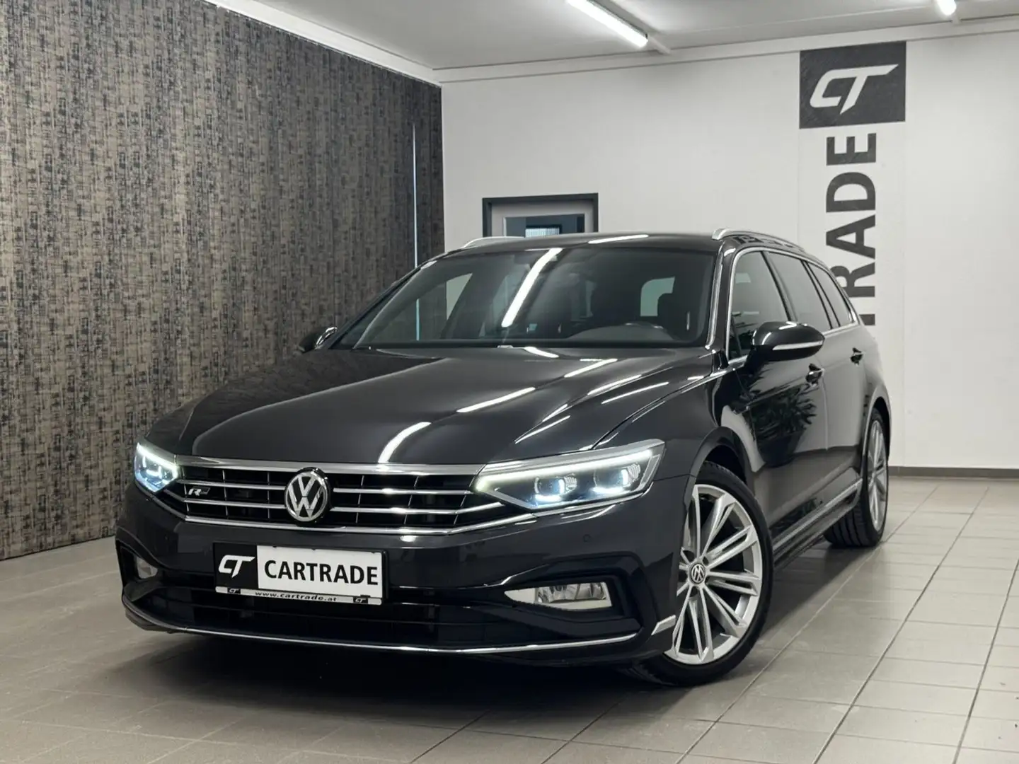 Volkswagen Passat Variant Passat 4Motion 2.0 TDI BMT/Start-Stopp Elegance (E Grau - 1