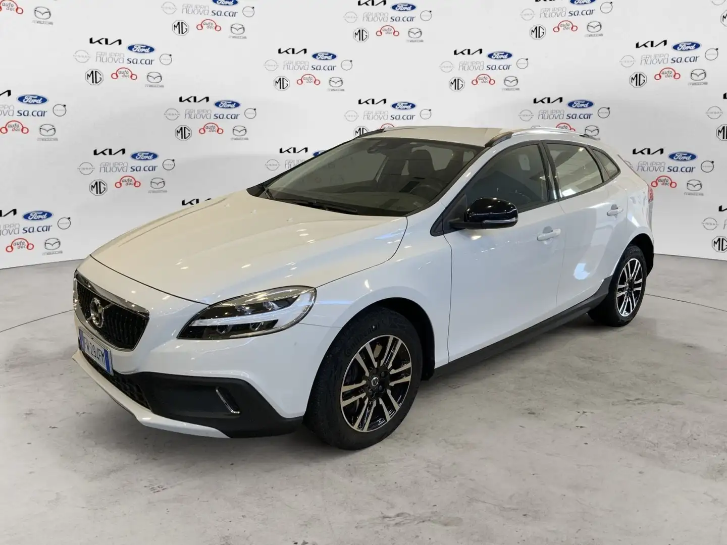 Volvo V40 Cross Country D2 Cross Country Business Plus Weiß - 2