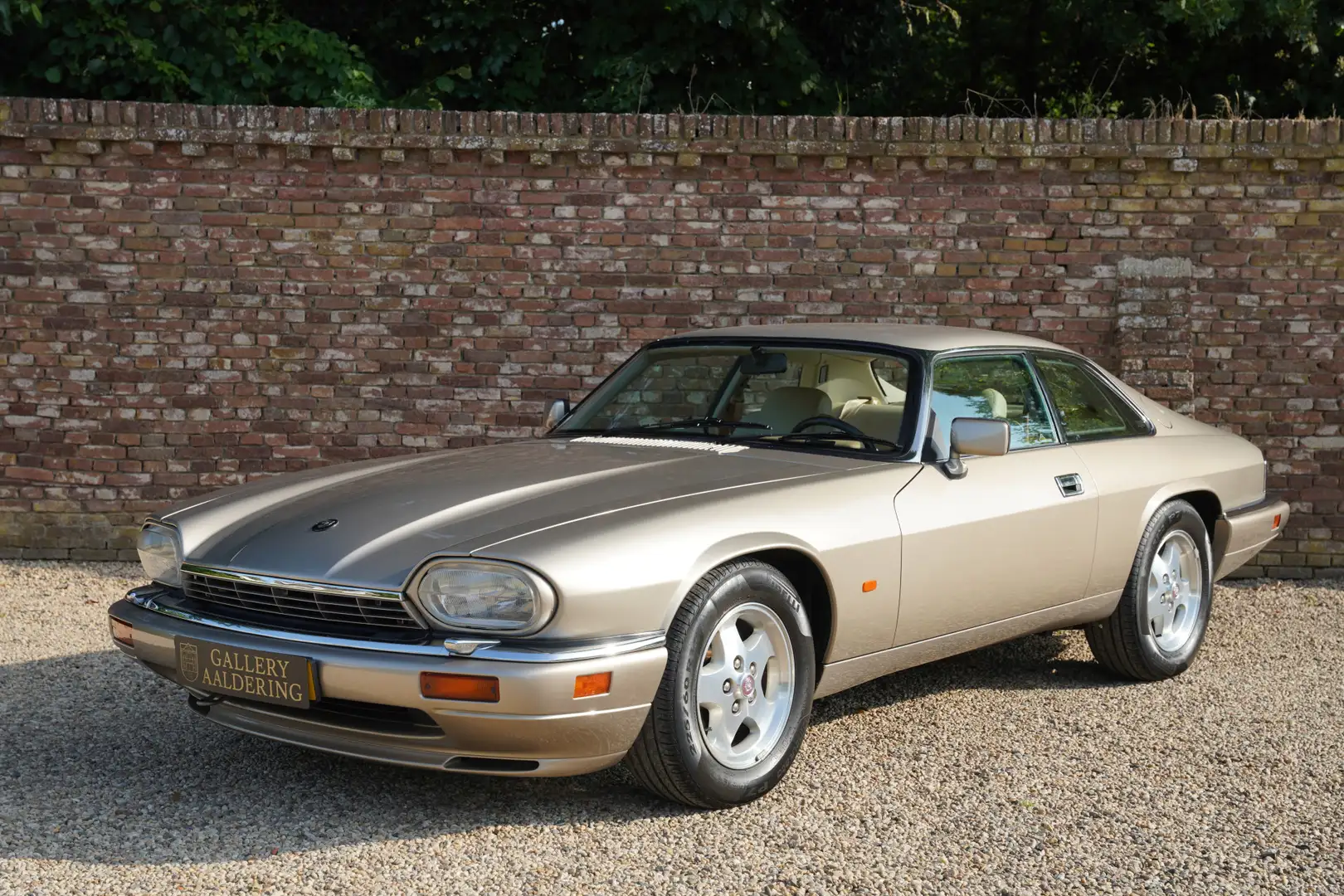 Jaguar XJS 4.0 Coupe "47.000 kms" Mileage fully verifiable wi Коричневий - 1