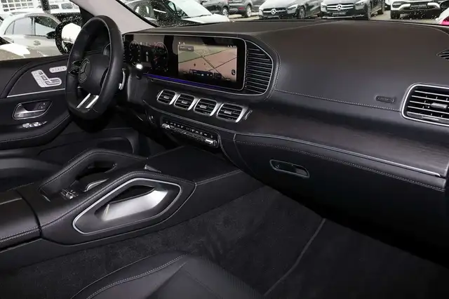 Mercedes-Benz GLE view 8
