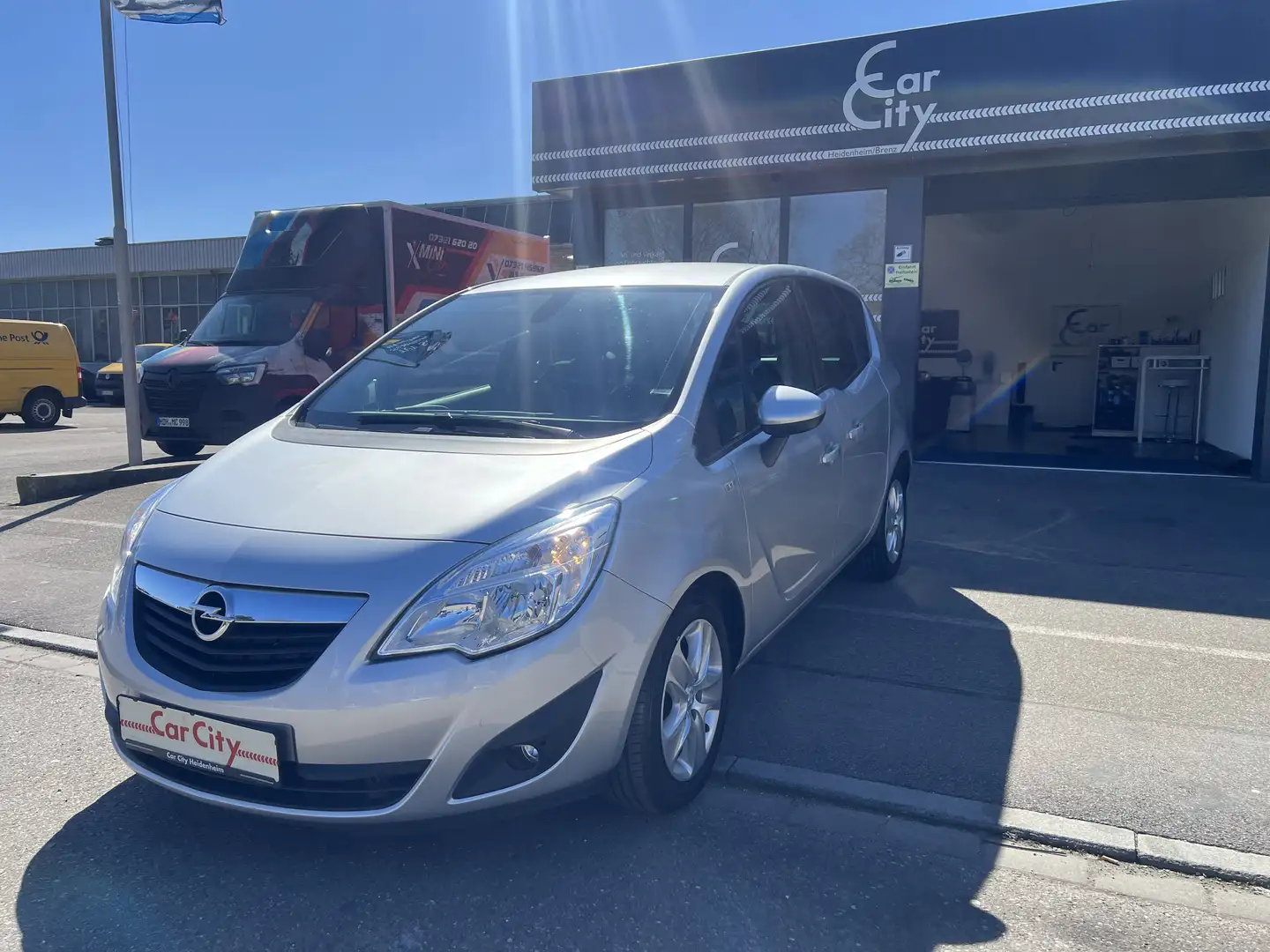 Opel Meriva Design Edition Grau - 1