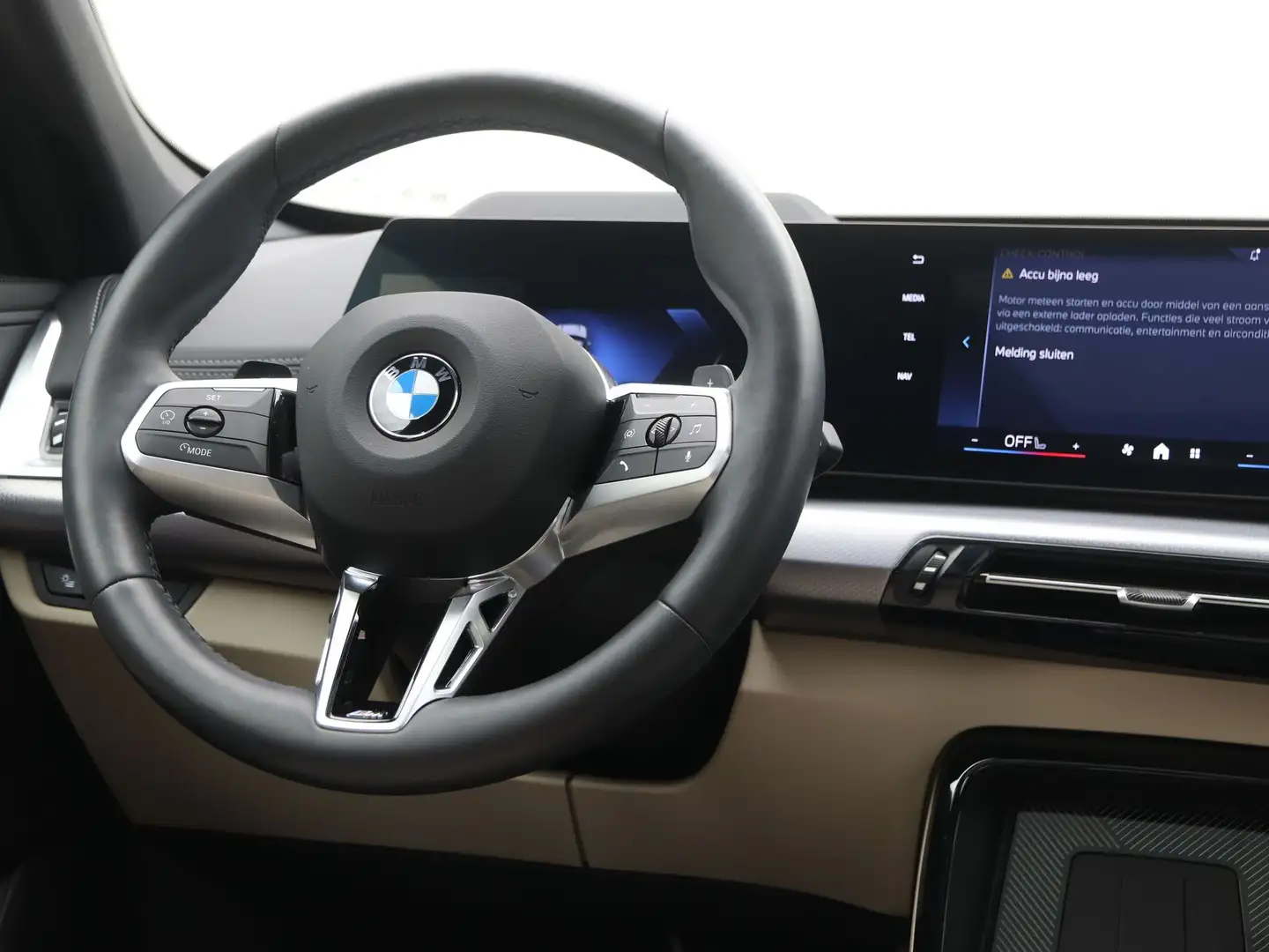 BMW X1 sDrive18i Grijs - 2