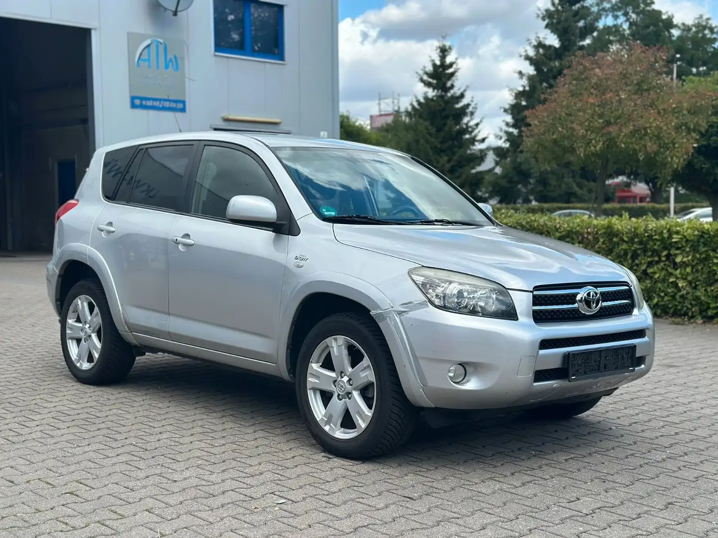 Toyota RAV 4 Executive Leder*E-Sitze*Klimaautomatik*4x4 Argent - 1