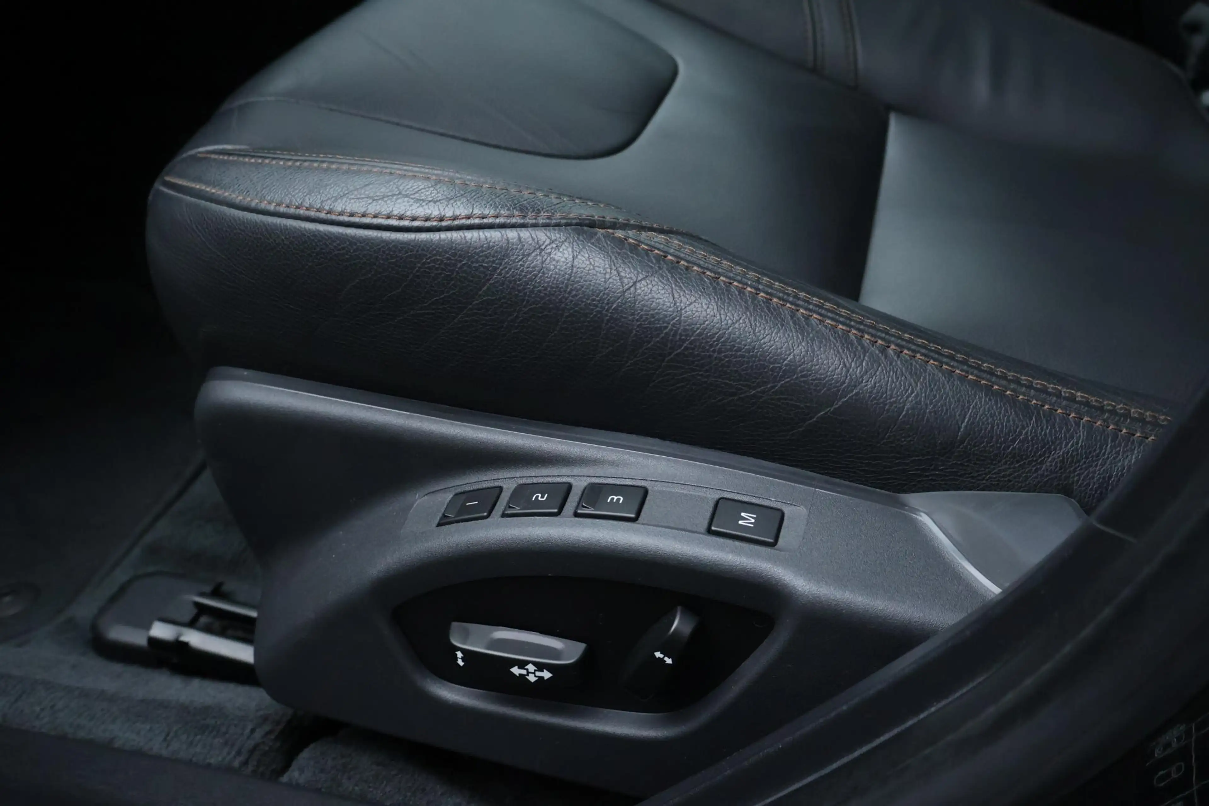 Volvo V60 Cross Country 2.0 D3 Polar+ / Camera / Schuifdak — photo 11