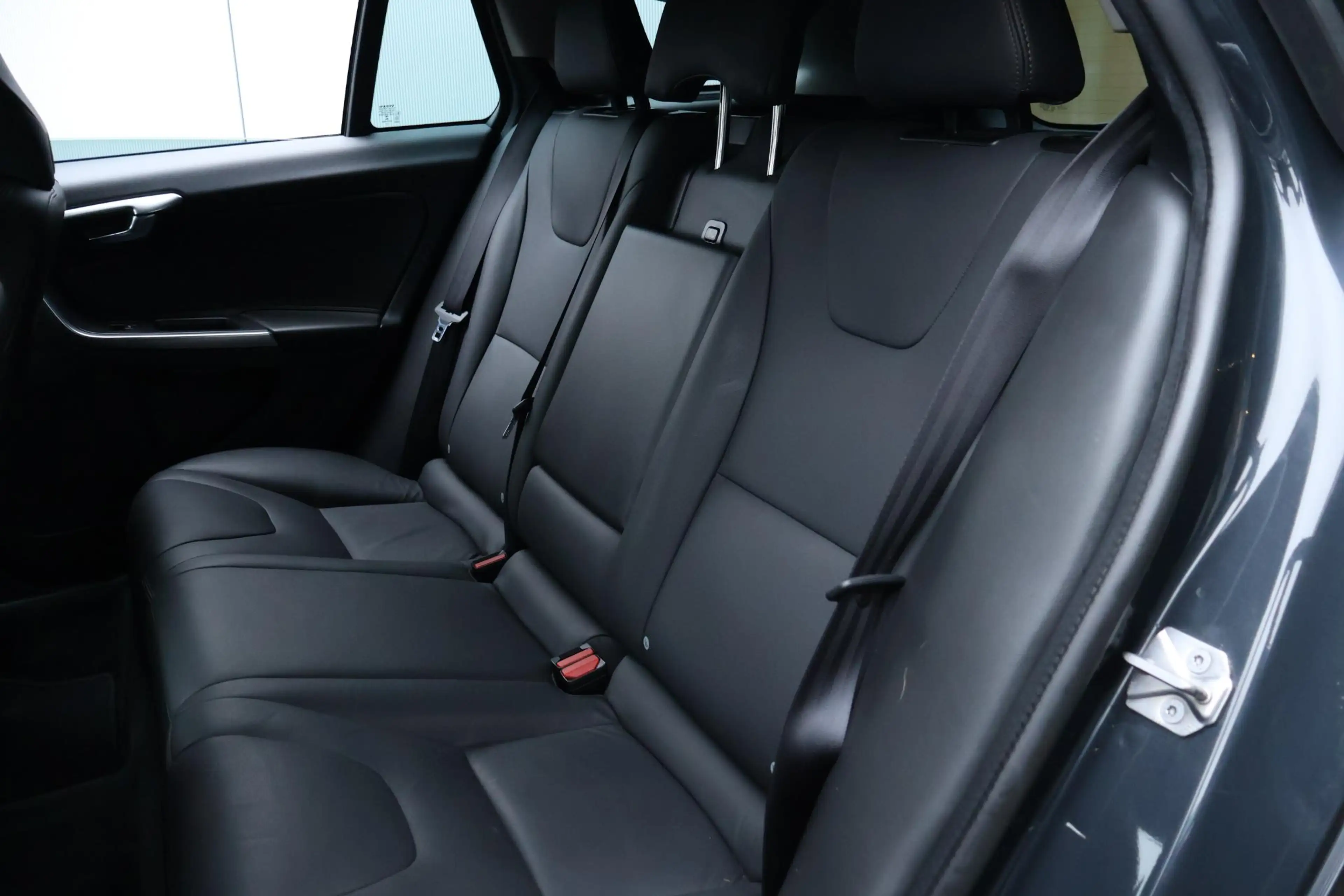 Volvo V60 Cross Country 2.0 D3 Polar+ / Camera / Schuifdak — photo 13