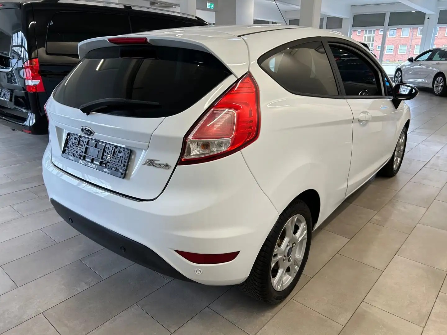 Ford Fiesta 1.0 Trend *Navi *Sitzheizung * Weiß - 2