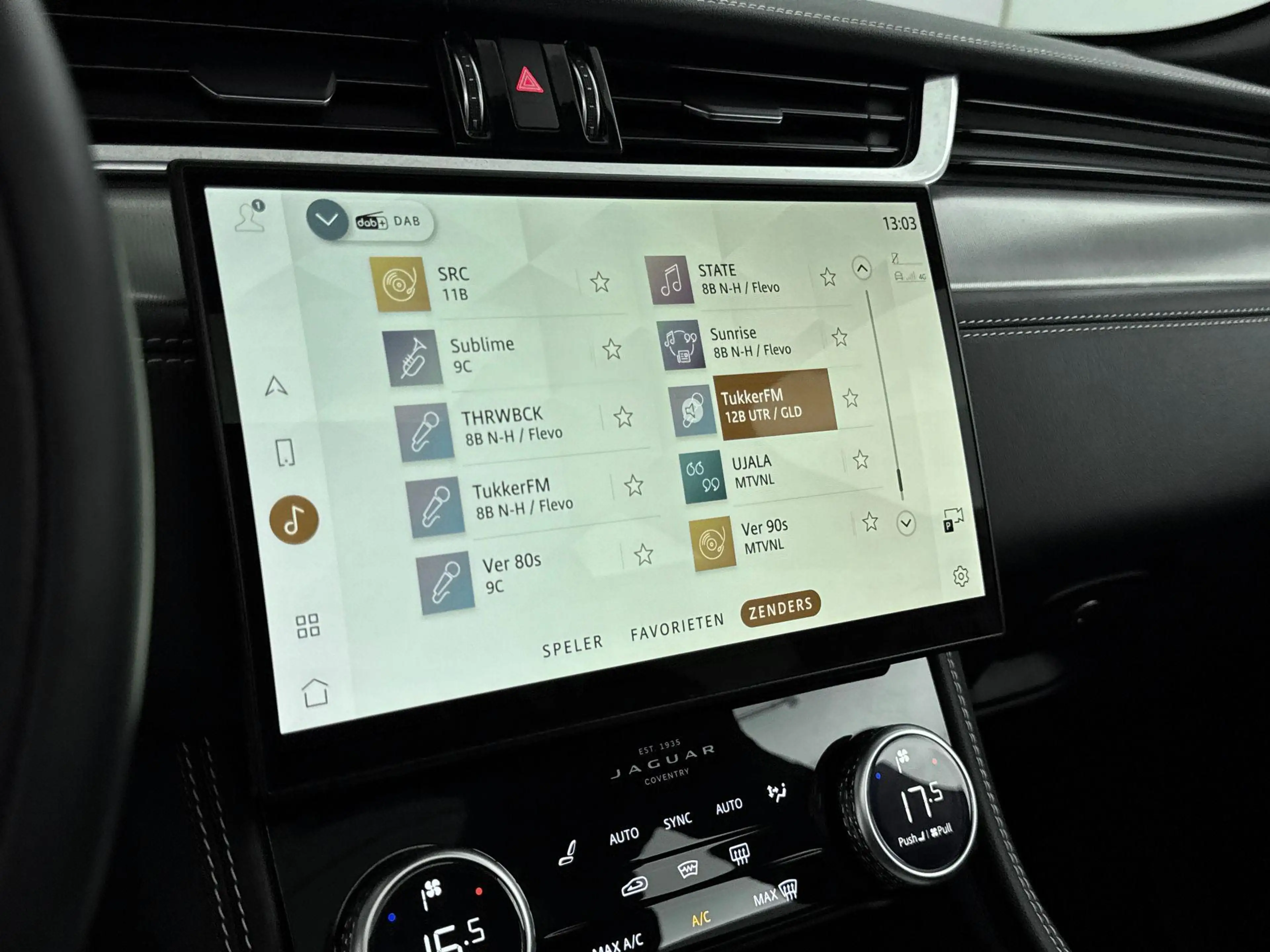 Jaguar F-Pace P400e R-Dynamic SE | Drive Assist Pakket | Cold Cl — photo 15