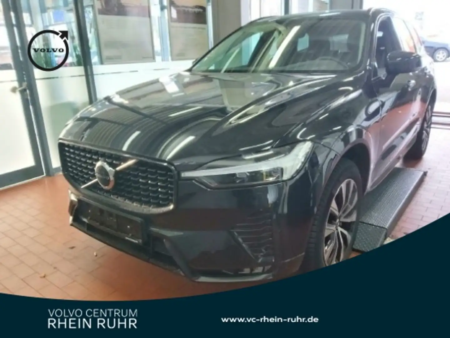 Volvo XC60 B5 AWD Plus Dark +MEMRY+KAM+WINTERPAK+DAB+ Schwarz - 1