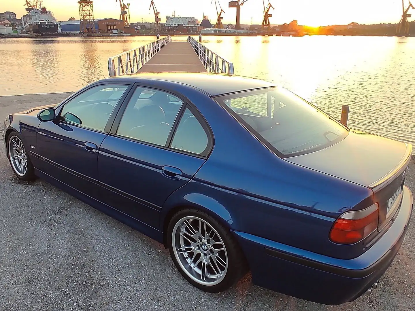 BMW M5 Blue - 1