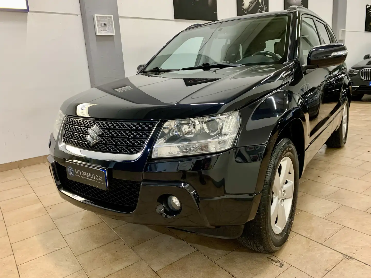 Suzuki Grand Vitara Grand Vitara II  5p 1.9 ddis Executive Schwarz - 2