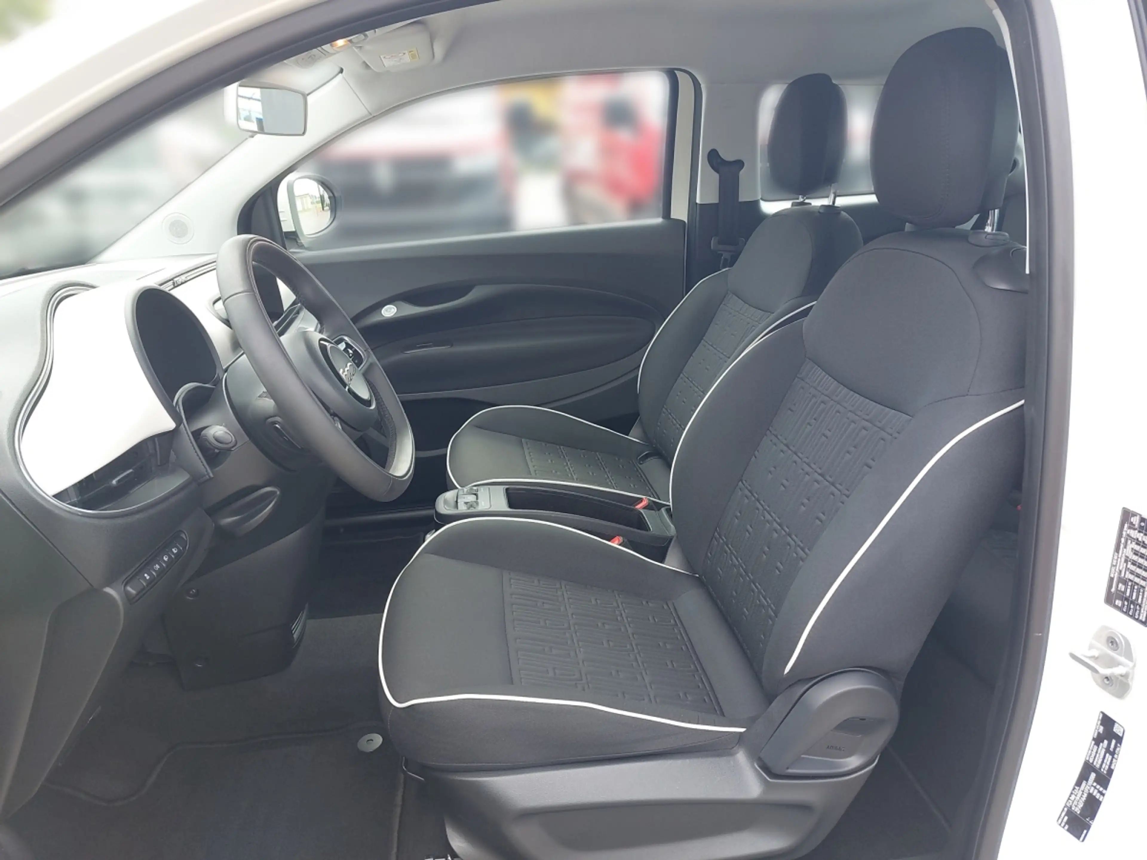 Fiat 500e 42kWh — photo 5