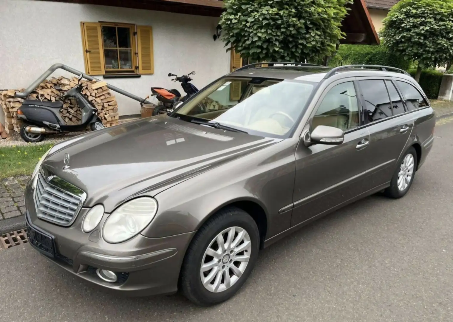 Mercedes-Benz E 280 T CDI 7G-TRONIC Elegance DPF - 1