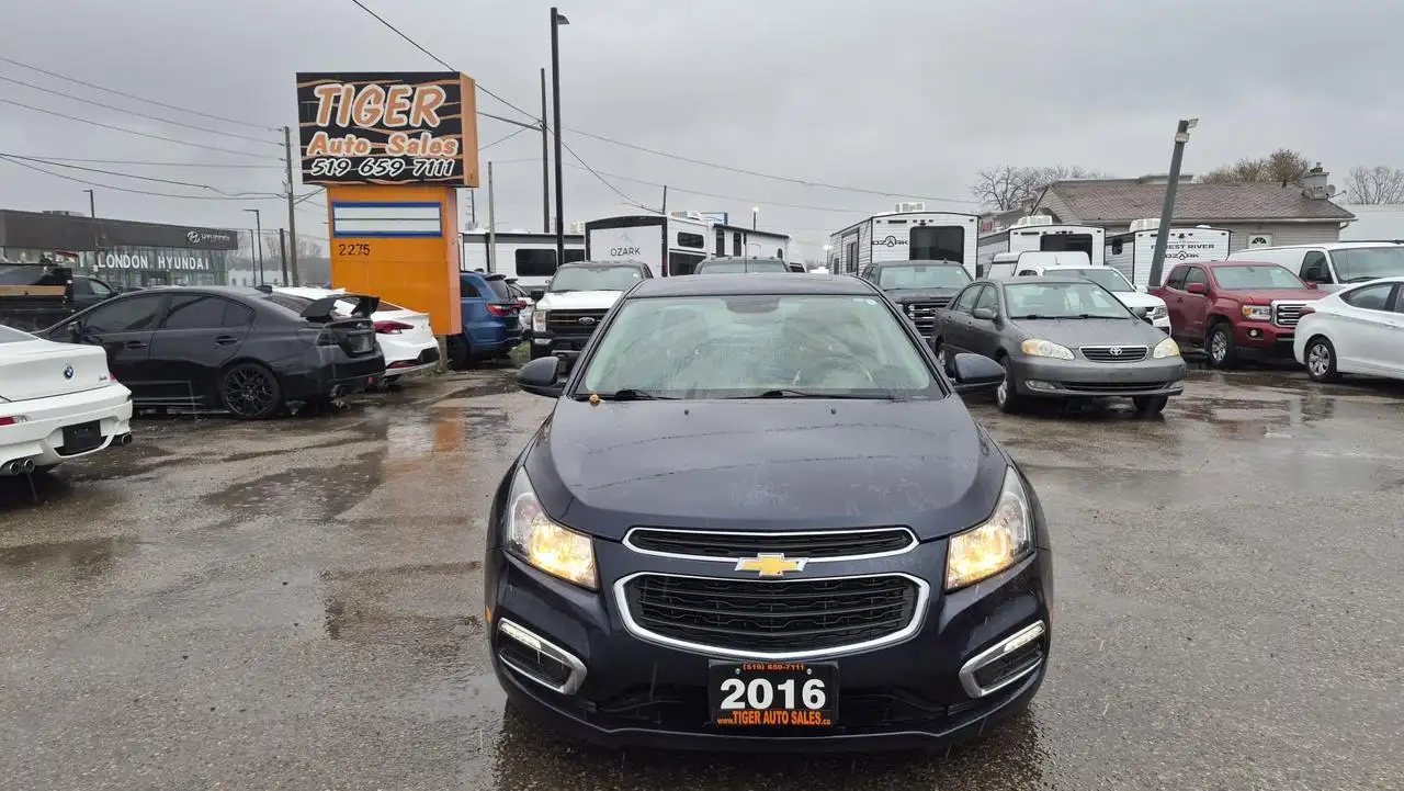 Chevrolet Cruze снимка Chevrolet Cruze