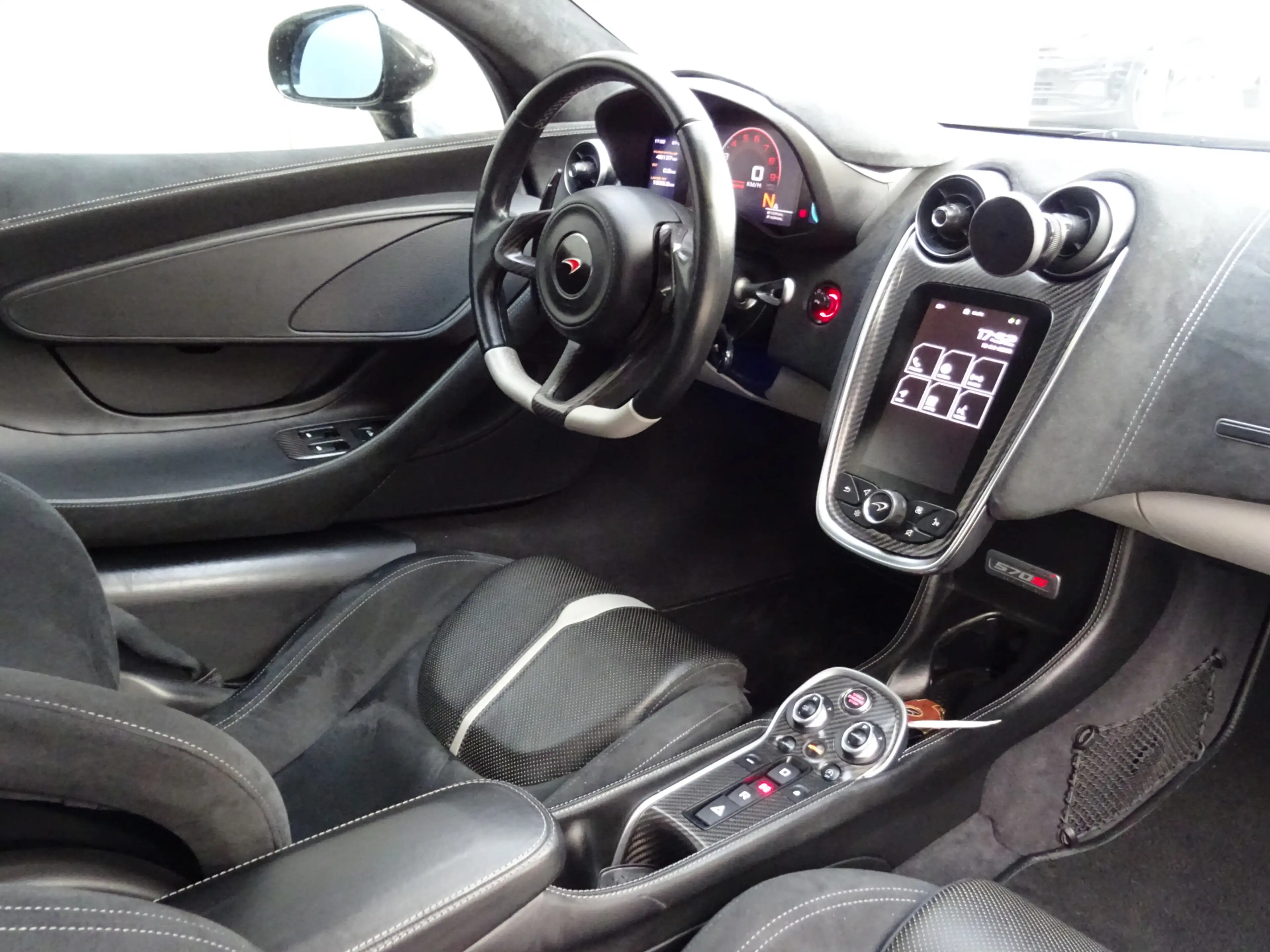 McLaren 570S 570S * DEALER ONDERH. * CARPLAY * KERAMISCH !! — photo 7