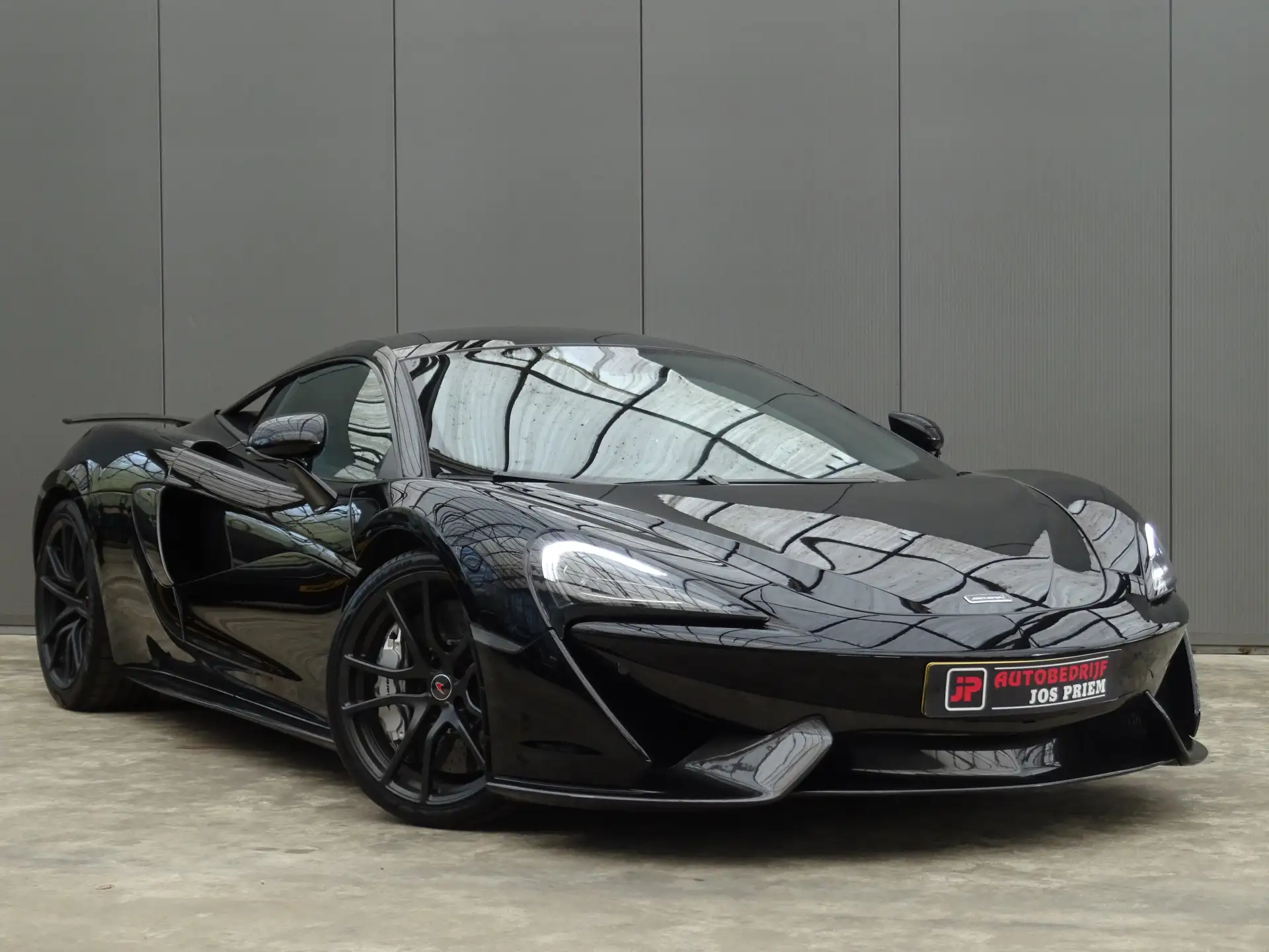 맥라렌 570S 570 Sport Coupe 2016 검정 사진 2