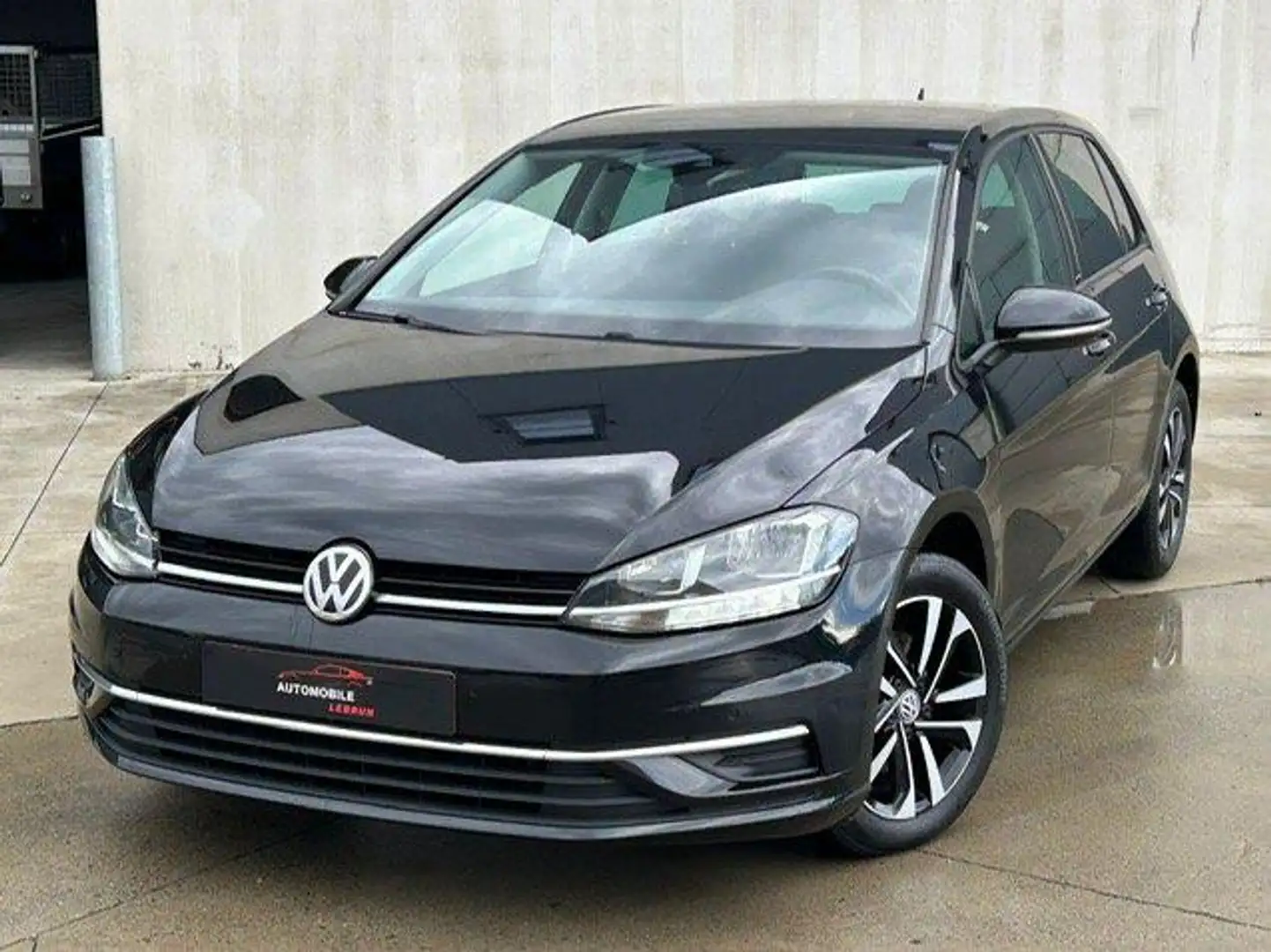 Volkswagen Golf 1.6 SCR TDi IQ.Drive Camera Volant multi 1er prop Noir - 1