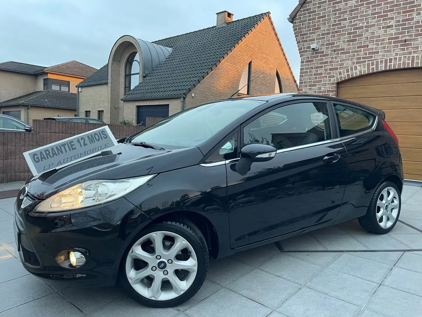 Ford Fiesta 🏴Fiesta 1.25i Titanium⚠️GARANTIE 12 MOIS⚠ - 1