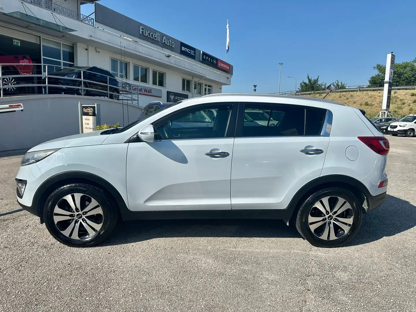 Kia Sportage 1.7 crdi Cool 2wd Wit - 2