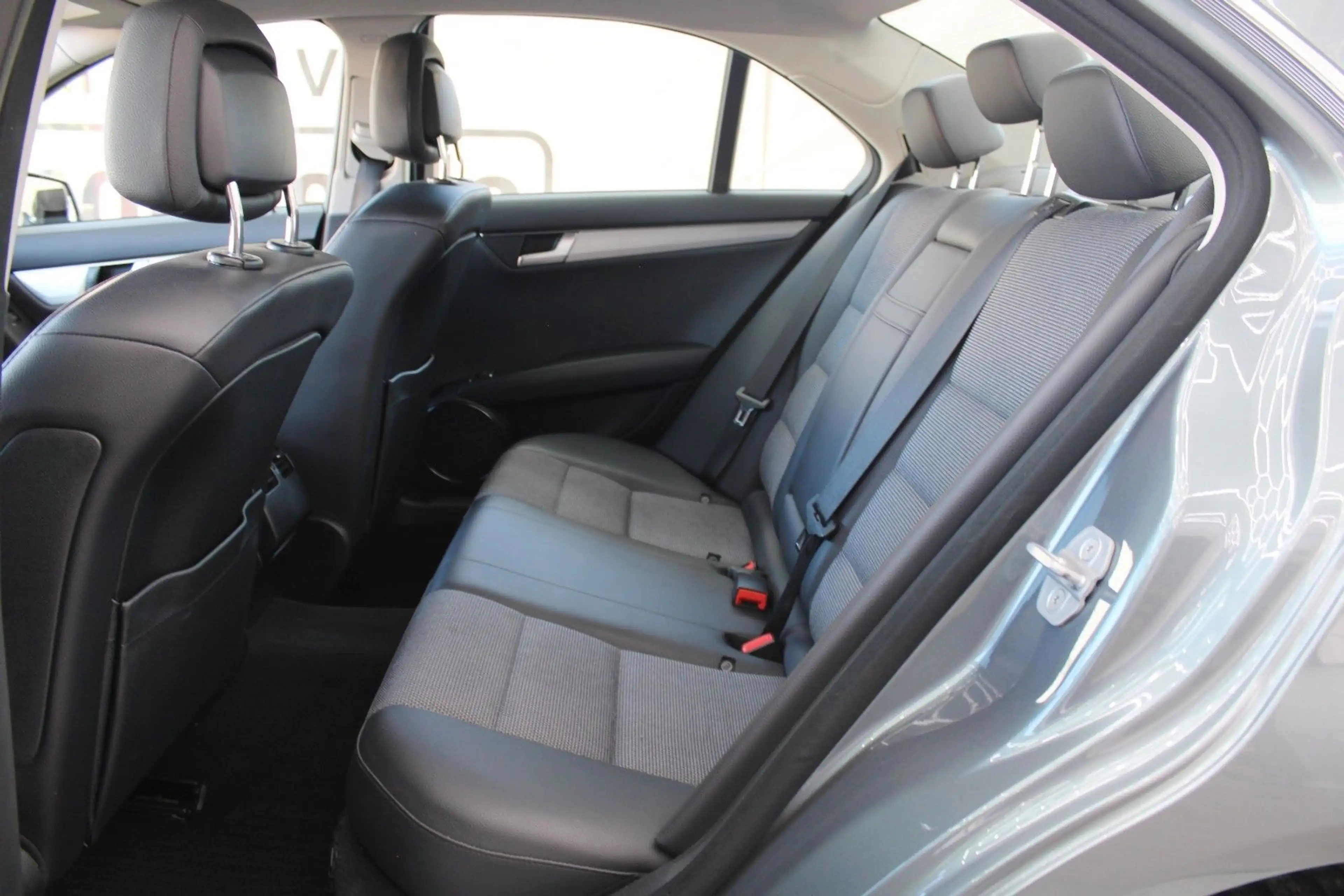 Mercedes-Benz C 200 C BE Avantgarde*Tüv&Inspektion Neu*Leder* — photo 9