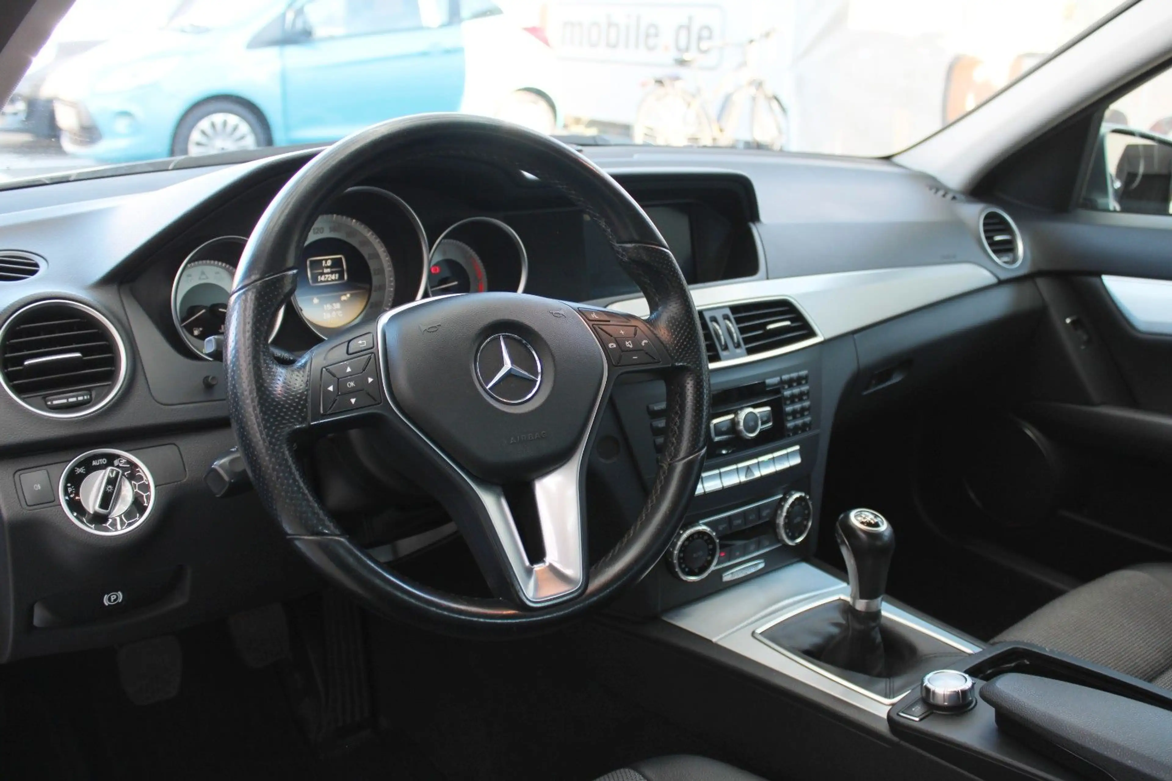 Mercedes-Benz C 200 C BE Avantgarde*Tüv&Inspektion Neu*Leder* — photo 8