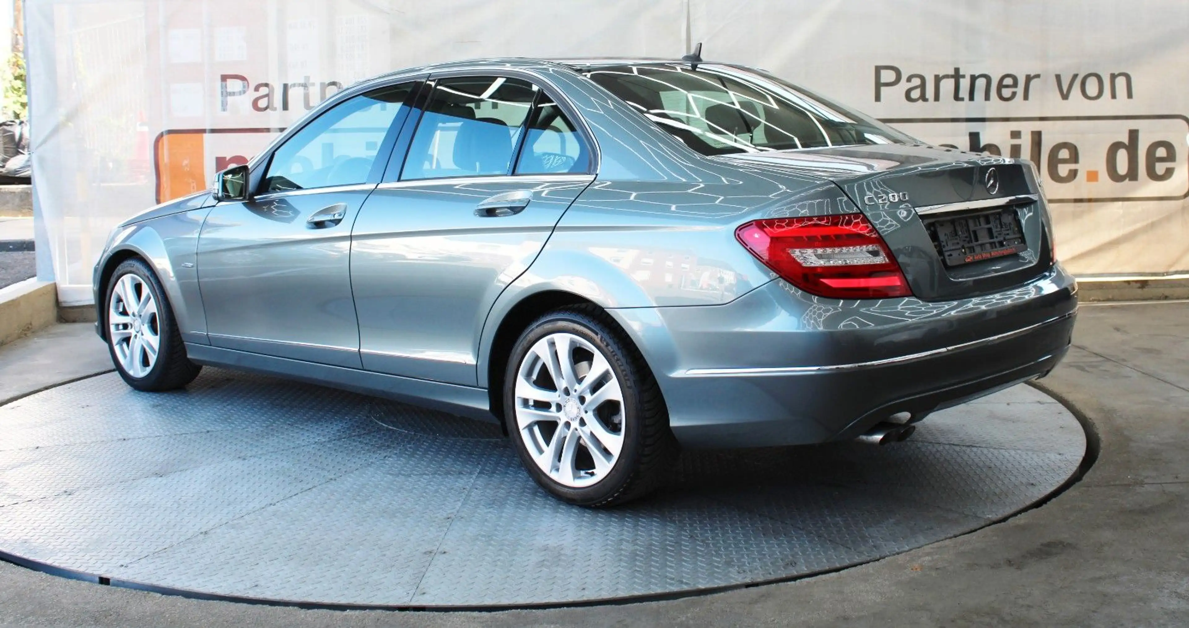 Mercedes-Benz C 200 C BE Avantgarde*Tüv&Inspektion Neu*Leder* — photo 11