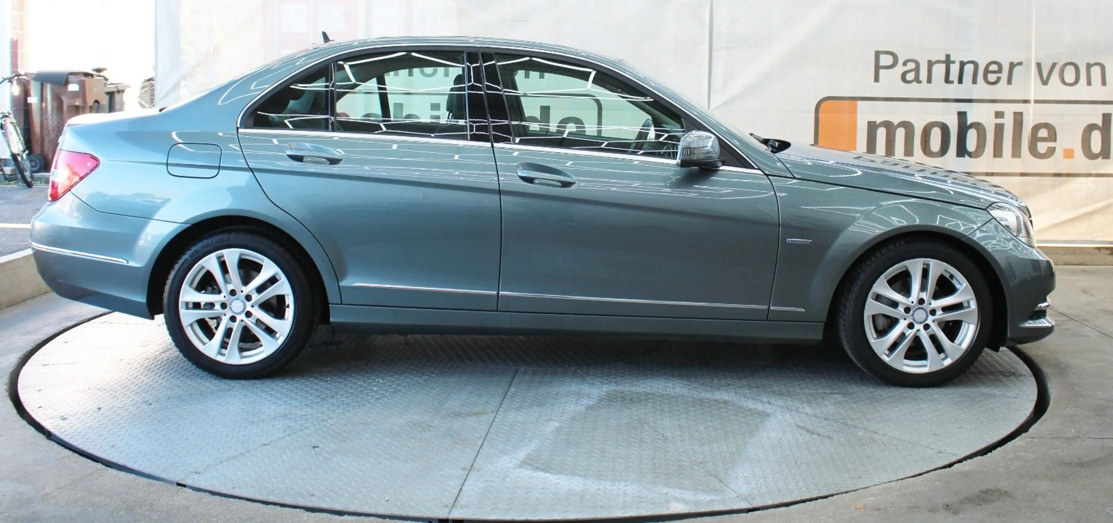 Mercedes-Benz C 200 C BE Avantgarde*Tüv&Inspektion Neu*Leder* — photo 15