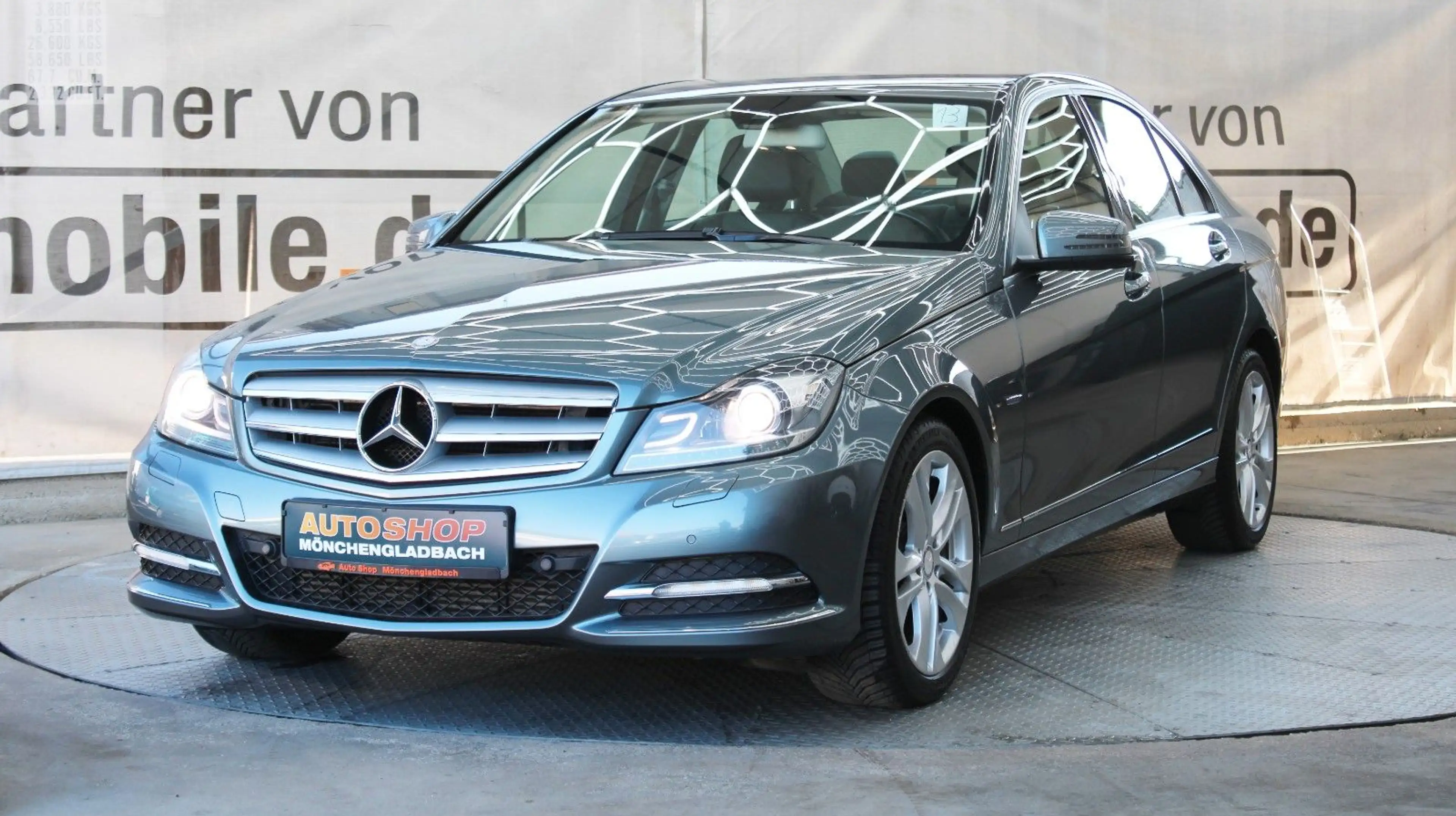 Mercedes-Benz C 200 C BE Avantgarde*Tüv&Inspektion Neu*Leder* — photo 3