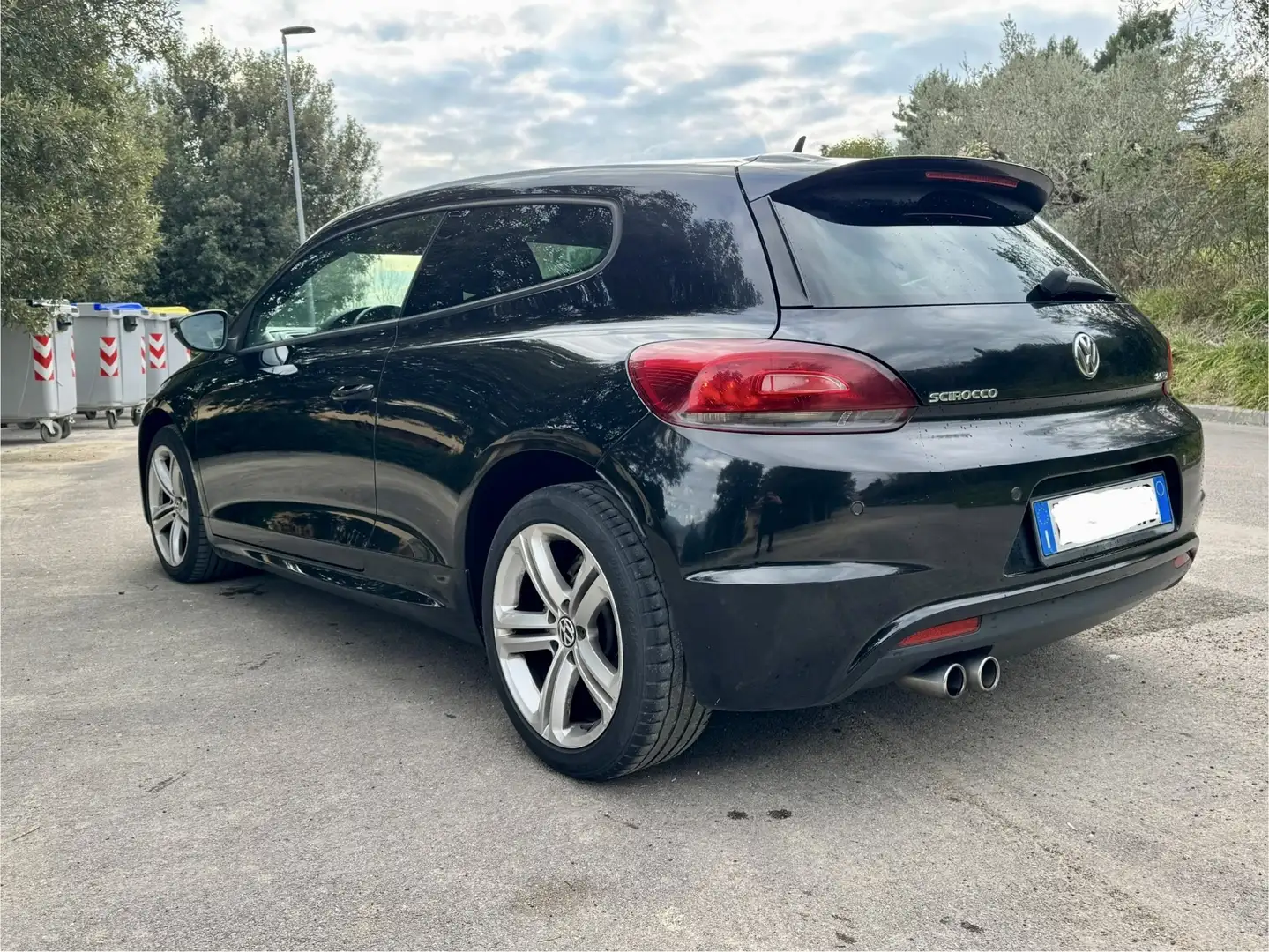 Volkswagen Scirocco 2.0 TDI Edition 170 cv DSG R Line Fekete - 2