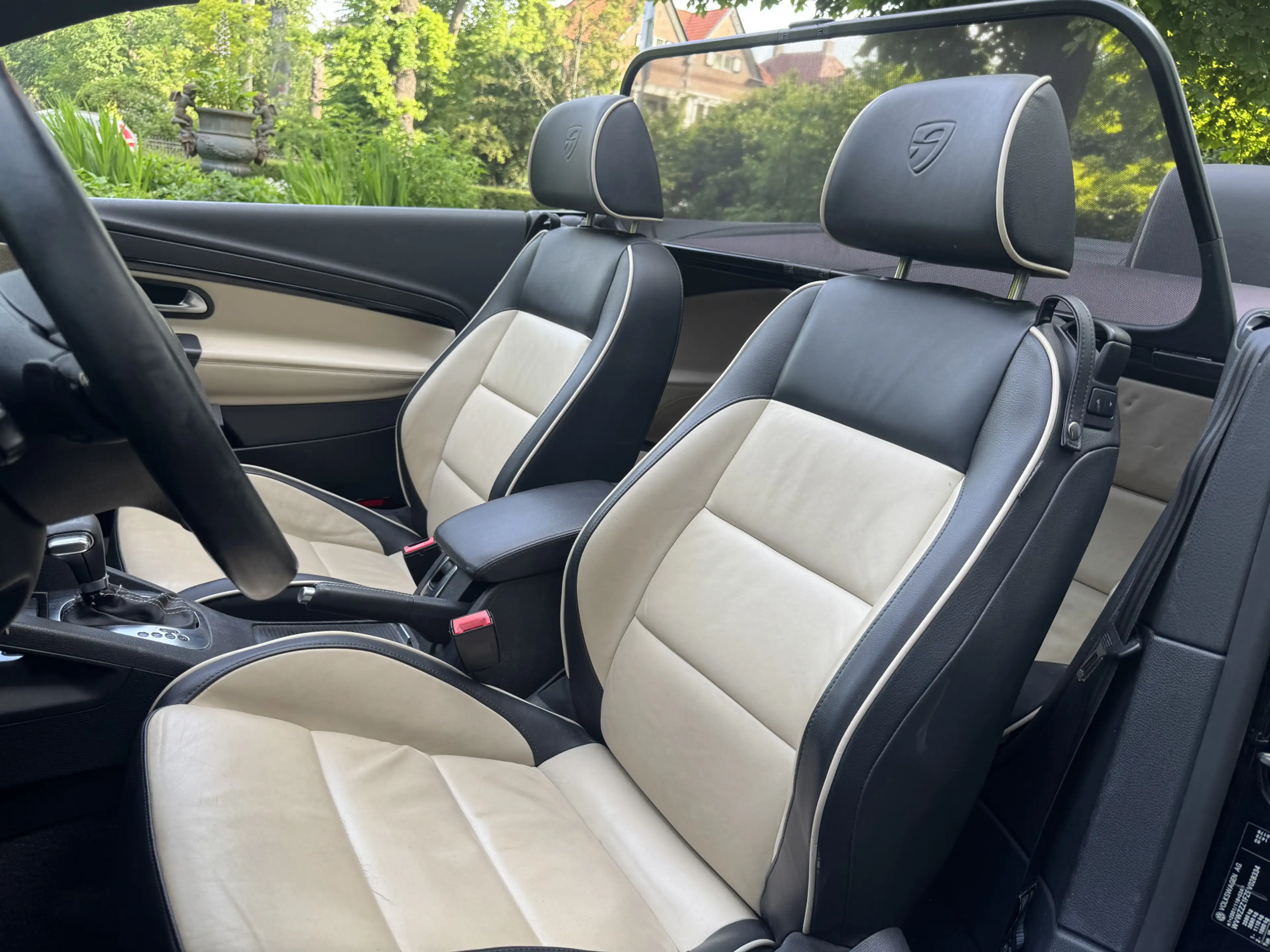 Volkswagen Eos 3.2 V6 Highline, Dynaudio — photo 6