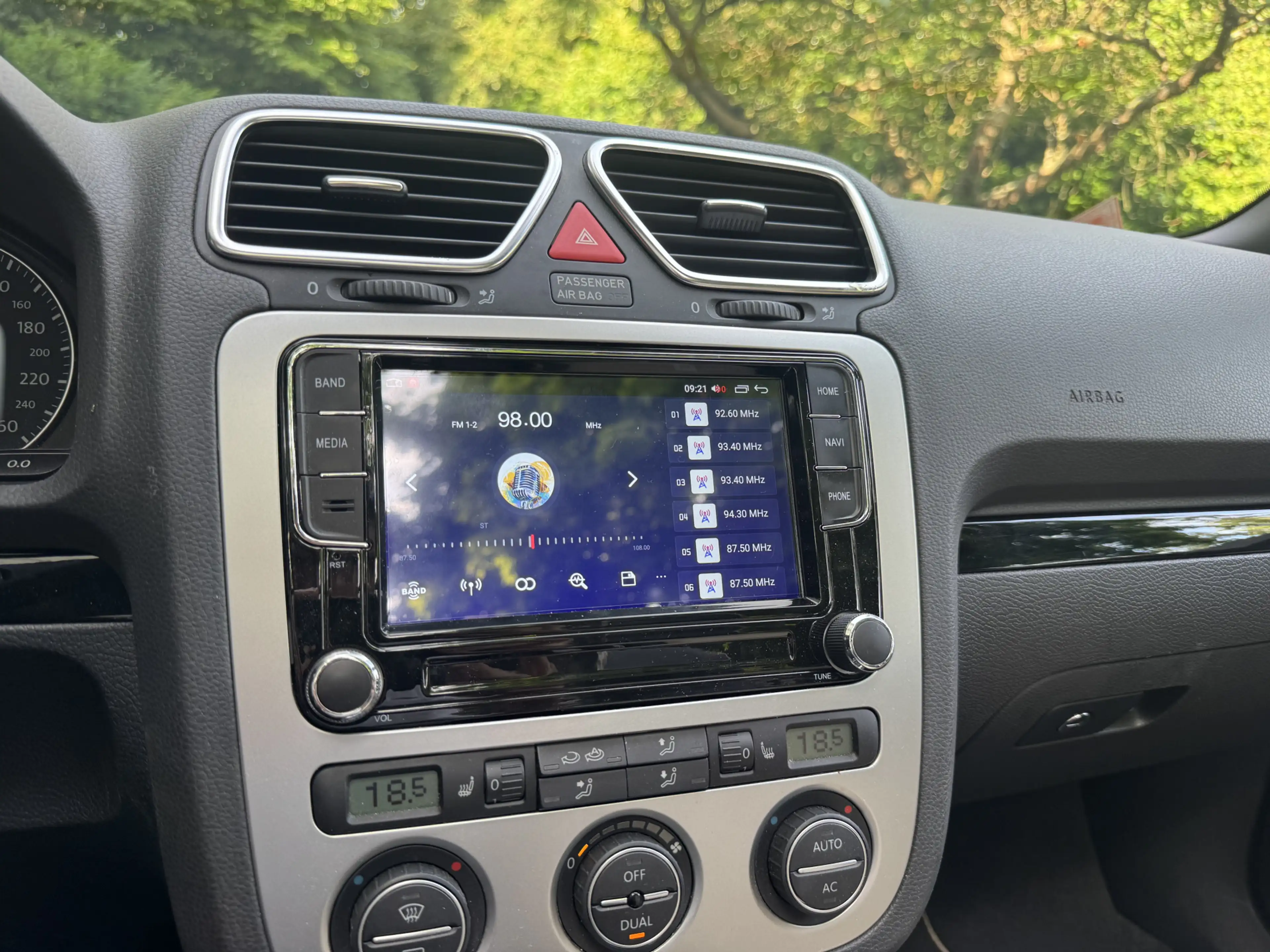 Volkswagen Eos 3.2 V6 Highline, Dynaudio — photo 8