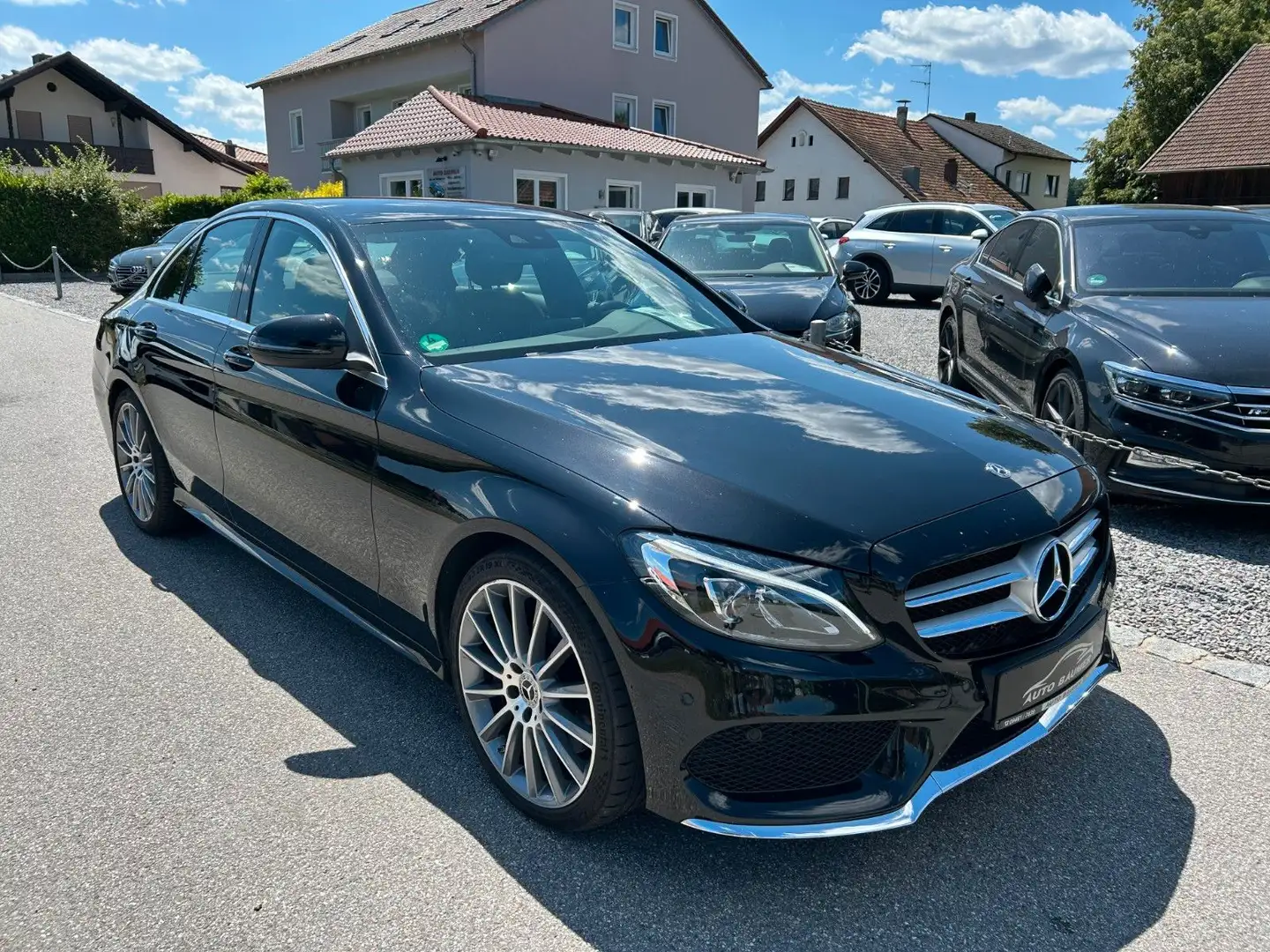 Mercedes-Benz C 250 Lim.  BlueTec / d 4Matic AMG-Line Schwarz - 1