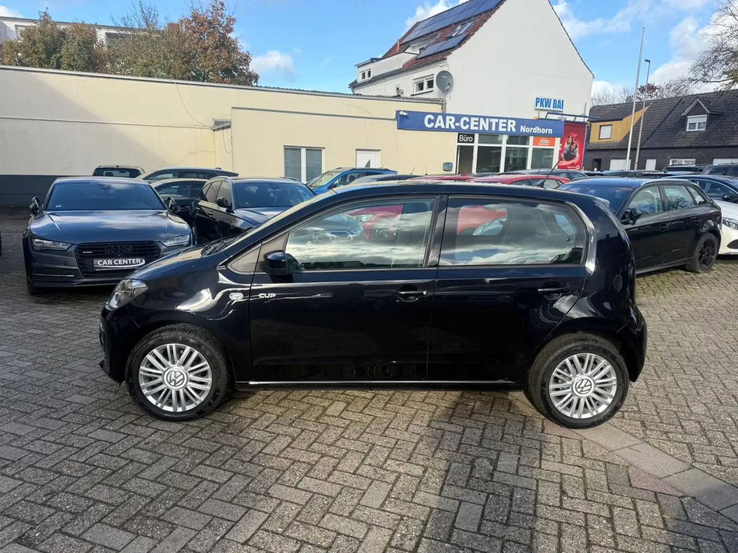 Volkswagen up! cup up!*SHZ*NAVI*KLIMA*TEMPOMAT*PDC*** Schwarz - 2