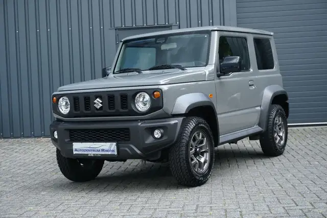 Suzuki Jimny view 3