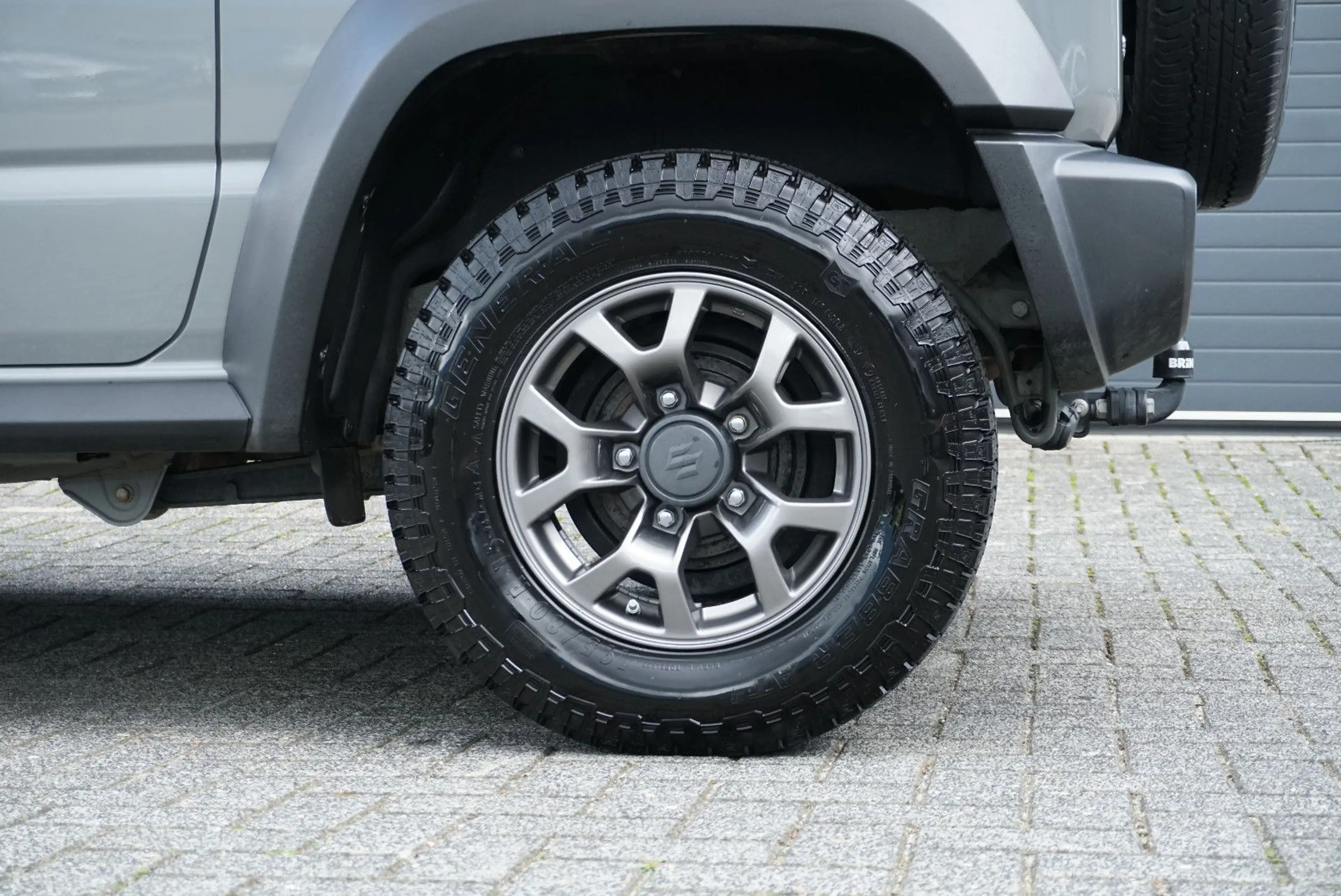 Suzuki Jimny Comfort+ AllGrip Automatik Kamera SHZ LED — photo 13