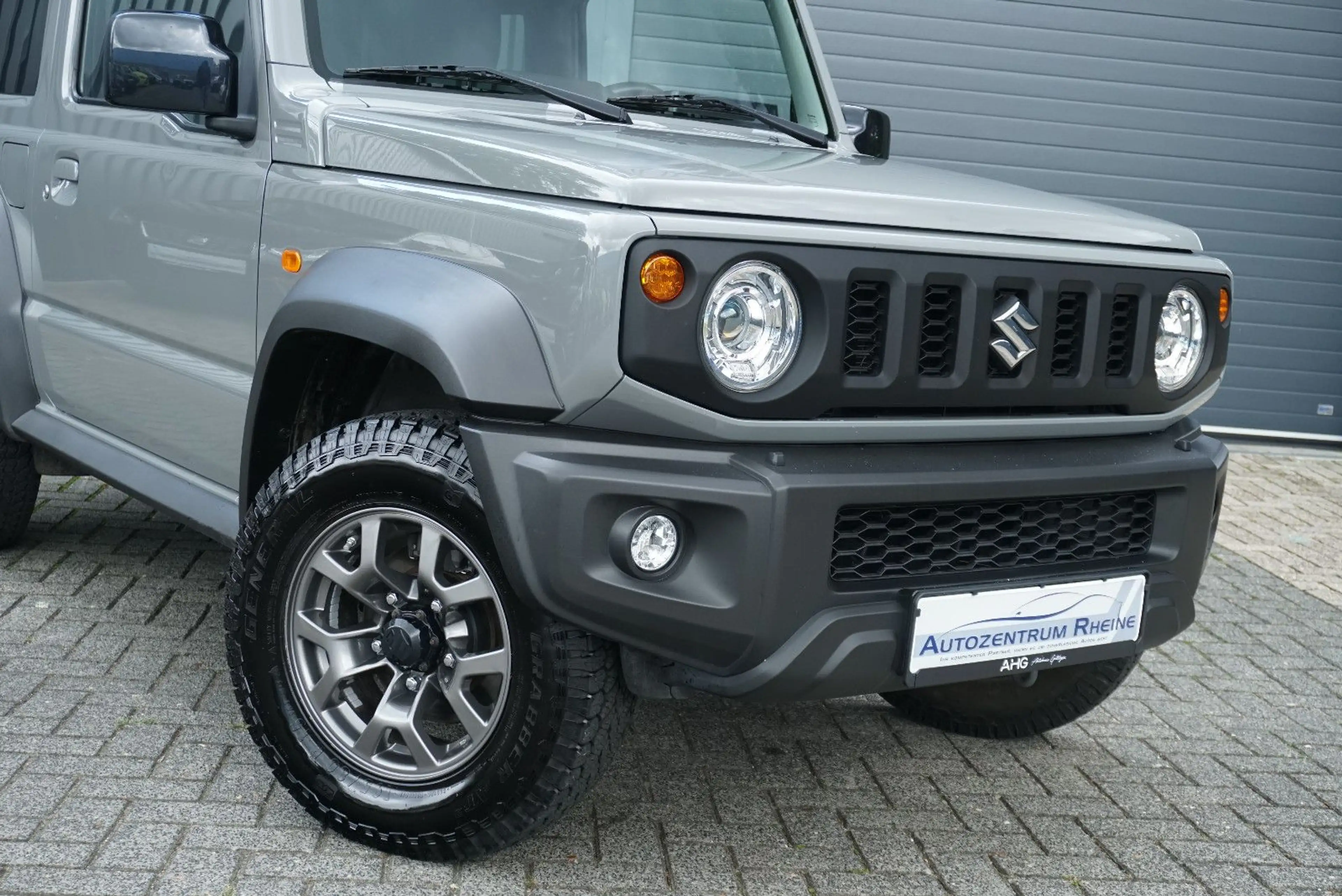 Suzuki Jimny Comfort+ AllGrip Automatik Kamera SHZ LED — photo 10